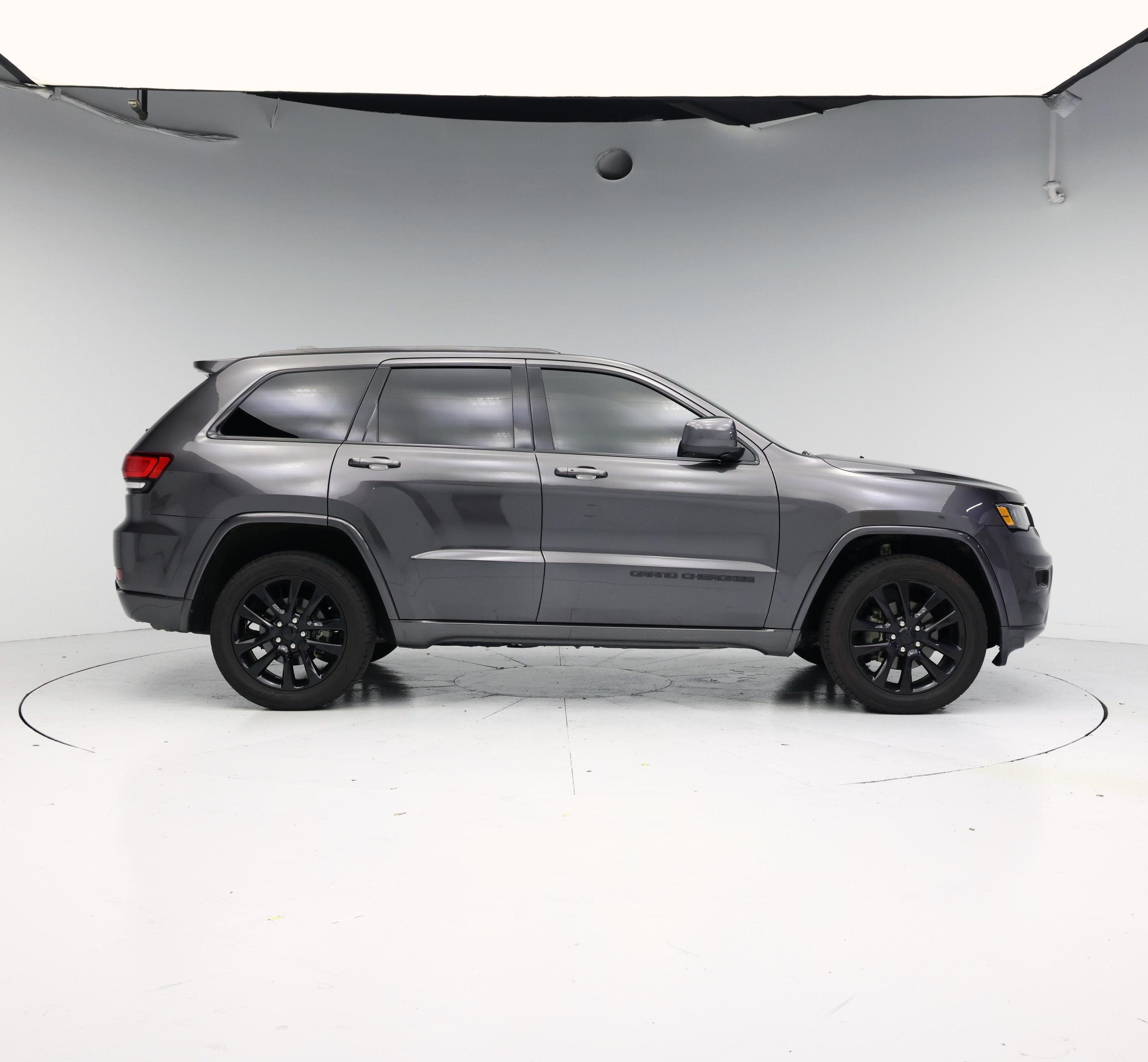 Thumbnail: 2020 Jeep Grand Cherokee - 7