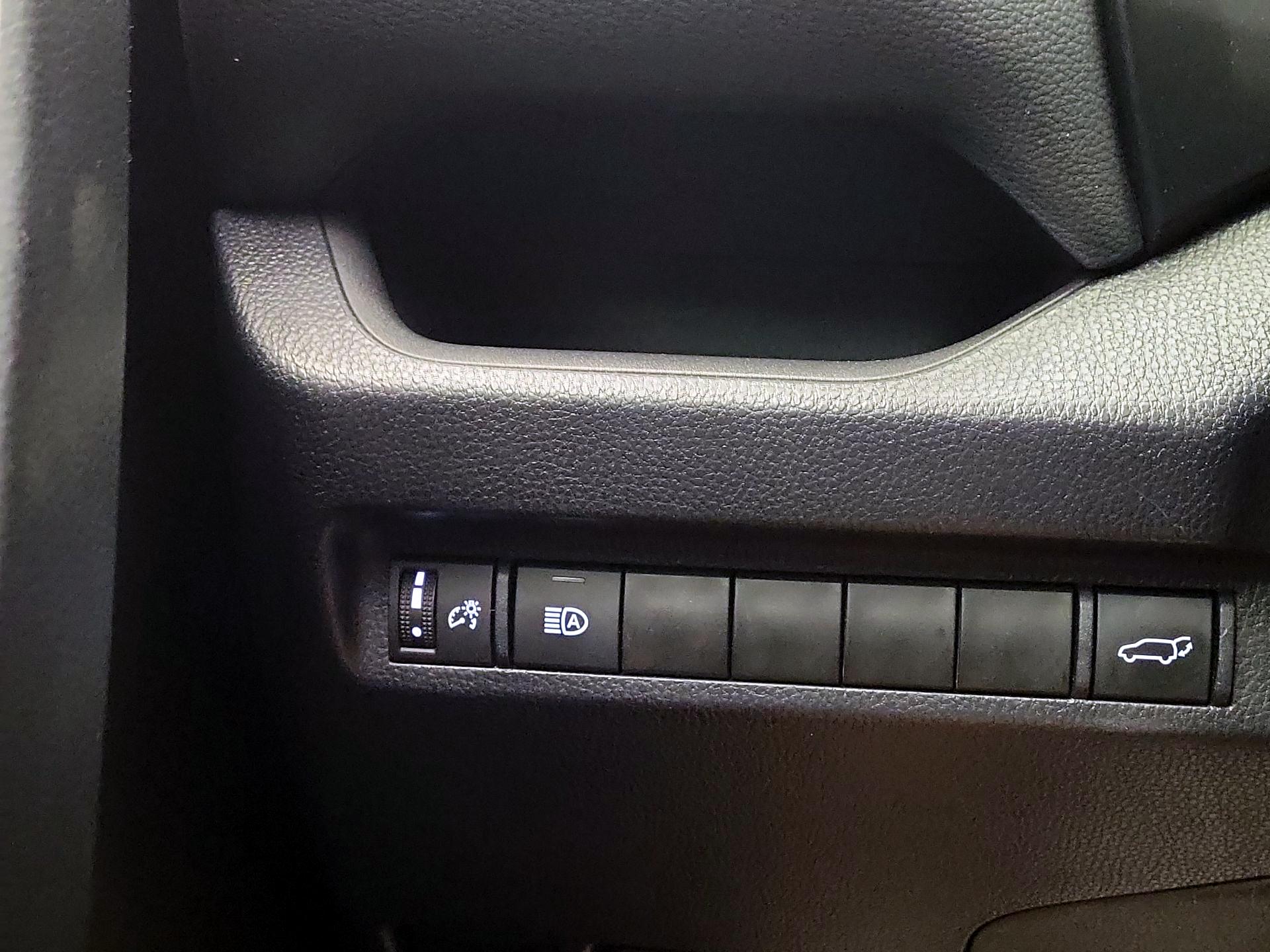 Thumbnail: 2023 Toyota RAV4 - 13