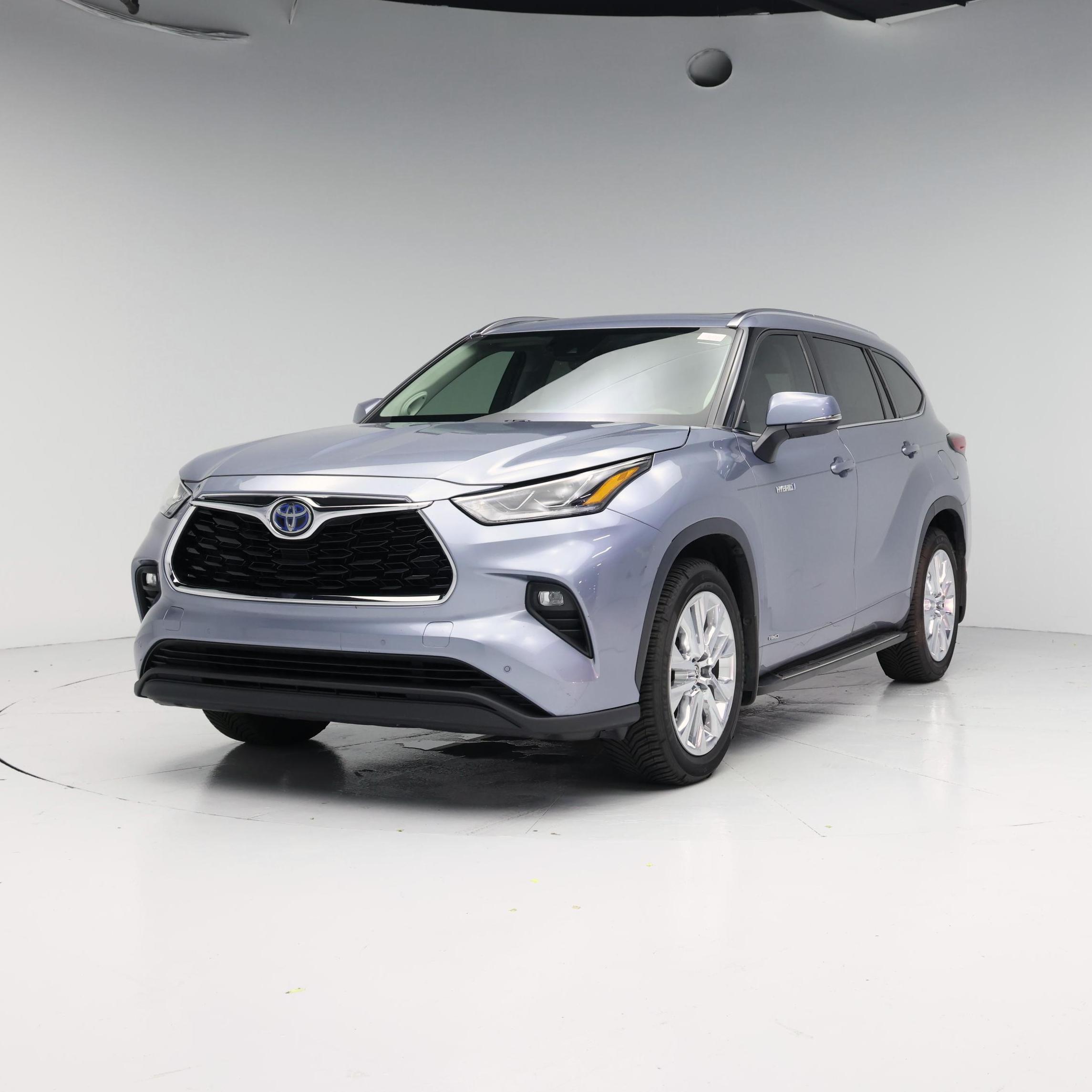 Thumbnail: 2021 Toyota Highlander - 4