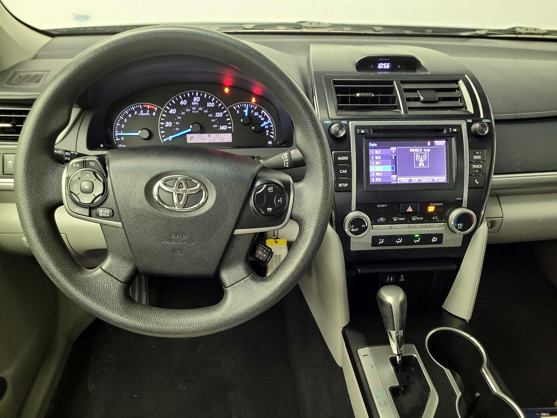 Thumbnail: 2014 Toyota Camry - 10