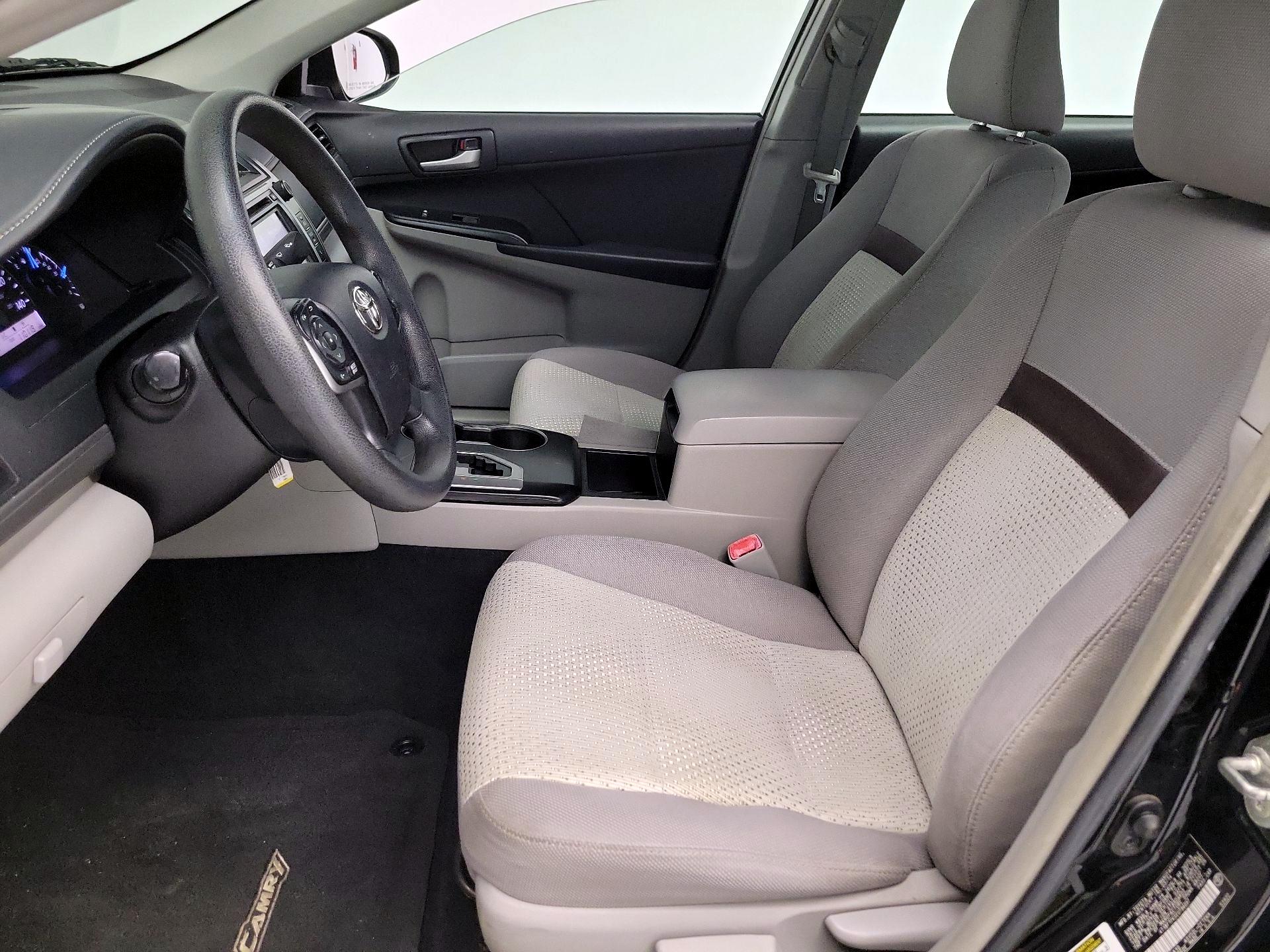 Thumbnail: 2014 Toyota Camry - 11