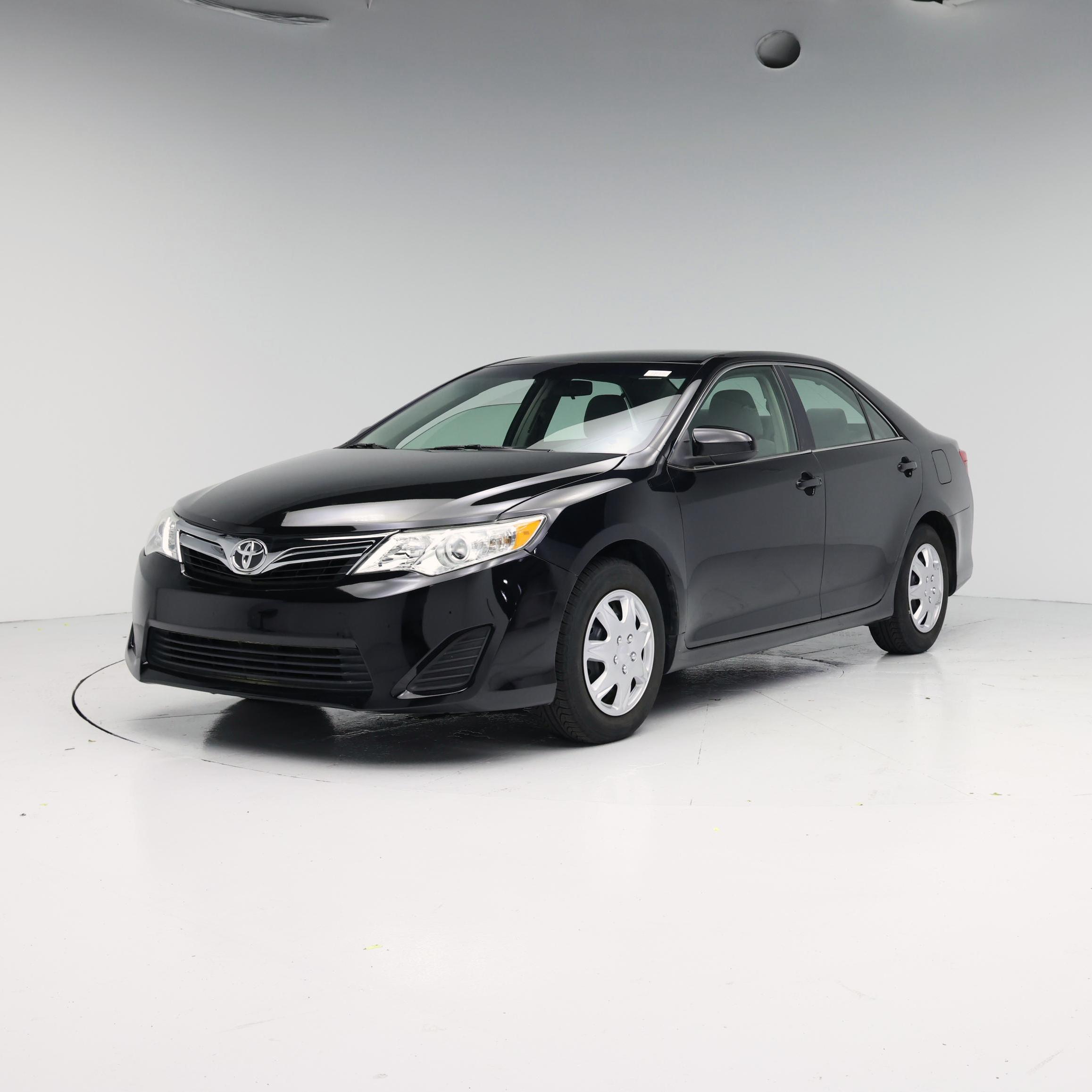 Thumbnail: 2014 Toyota Camry - 4