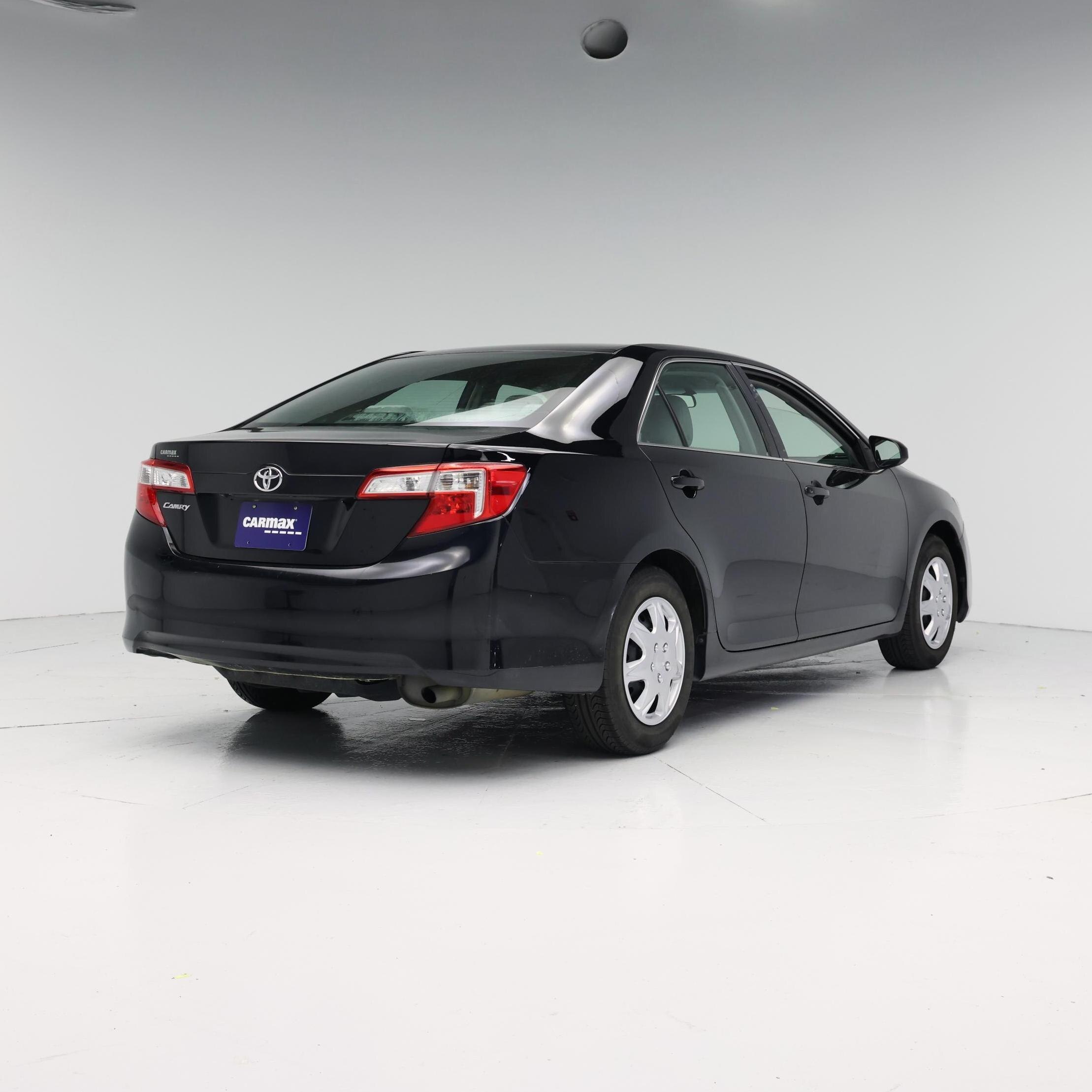 Thumbnail: 2014 Toyota Camry - 8