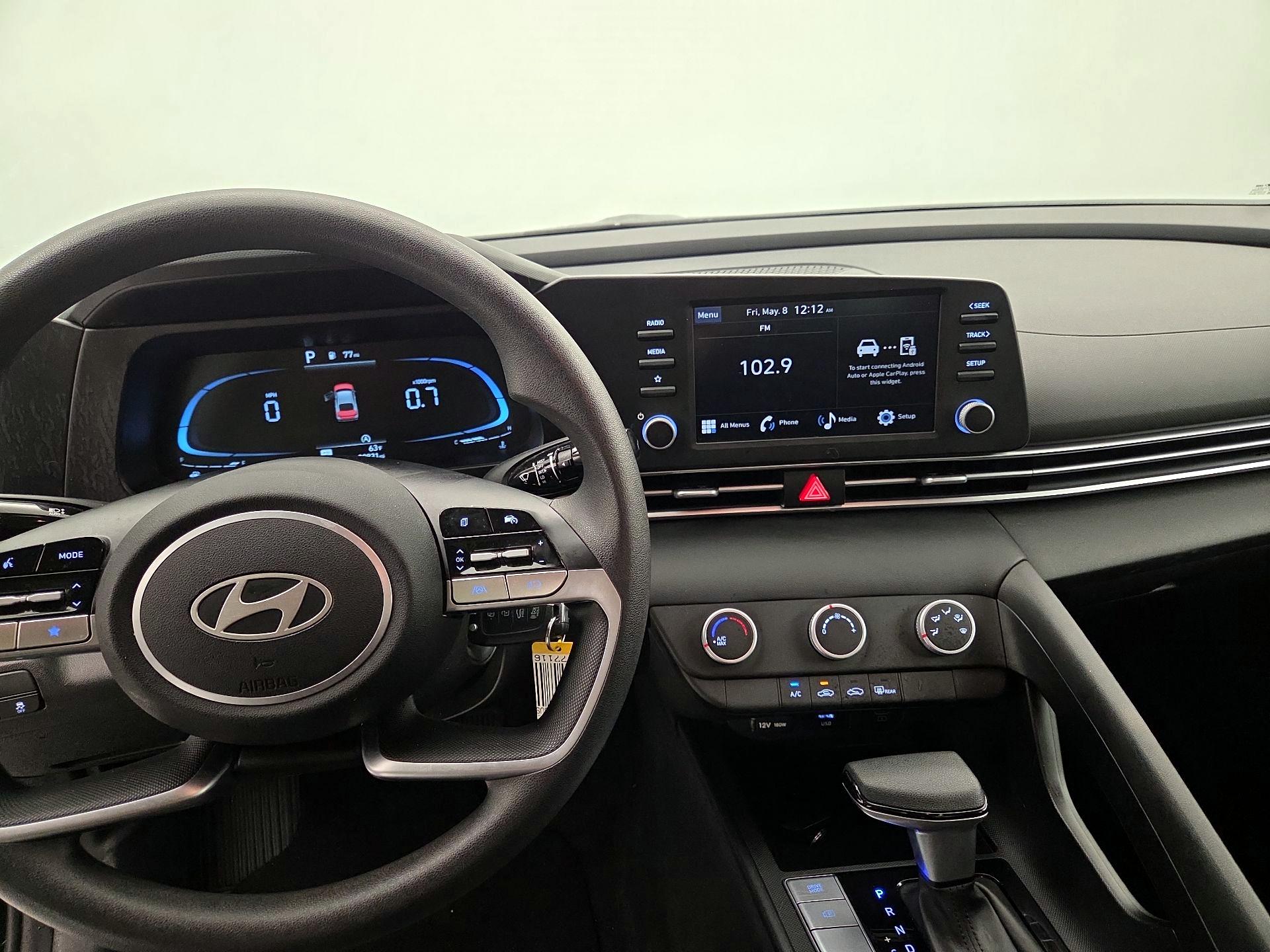 Thumbnail: 2025 Hyundai Elantra - 9
