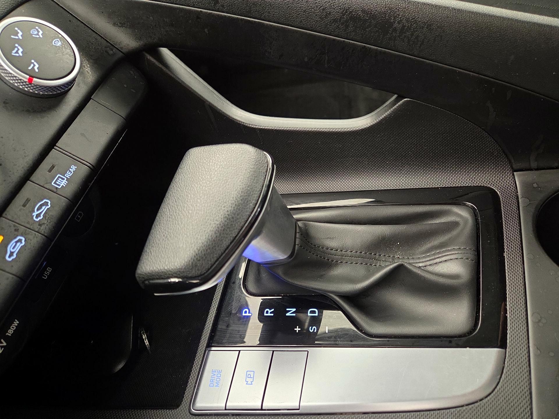 Thumbnail: 2025 Hyundai Elantra - 17