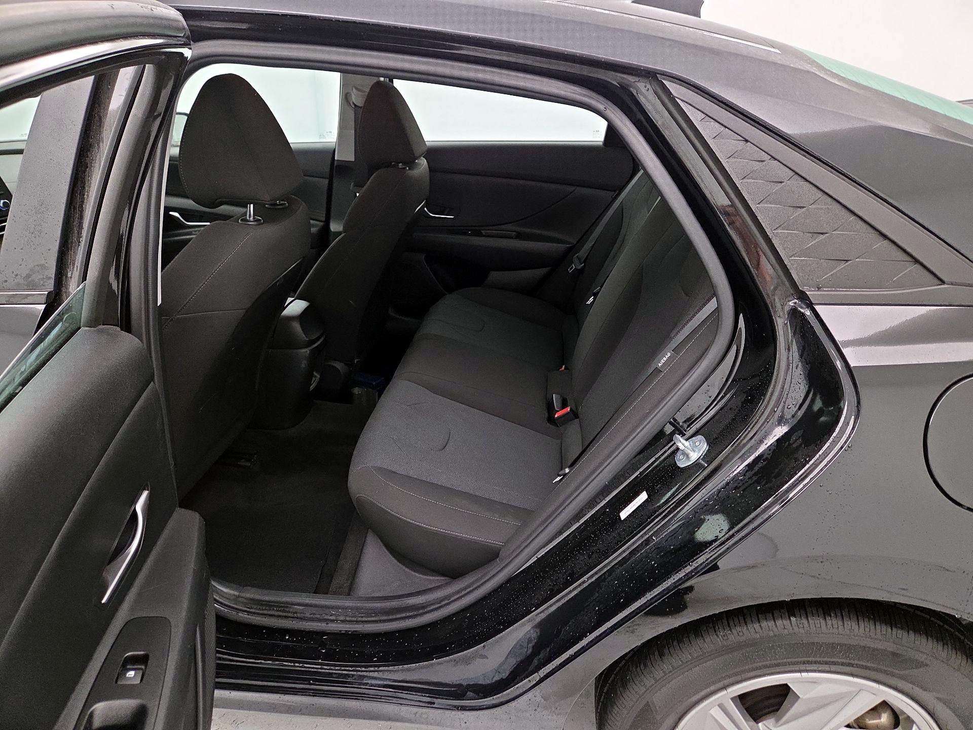 Thumbnail: 2025 Hyundai Elantra - 19