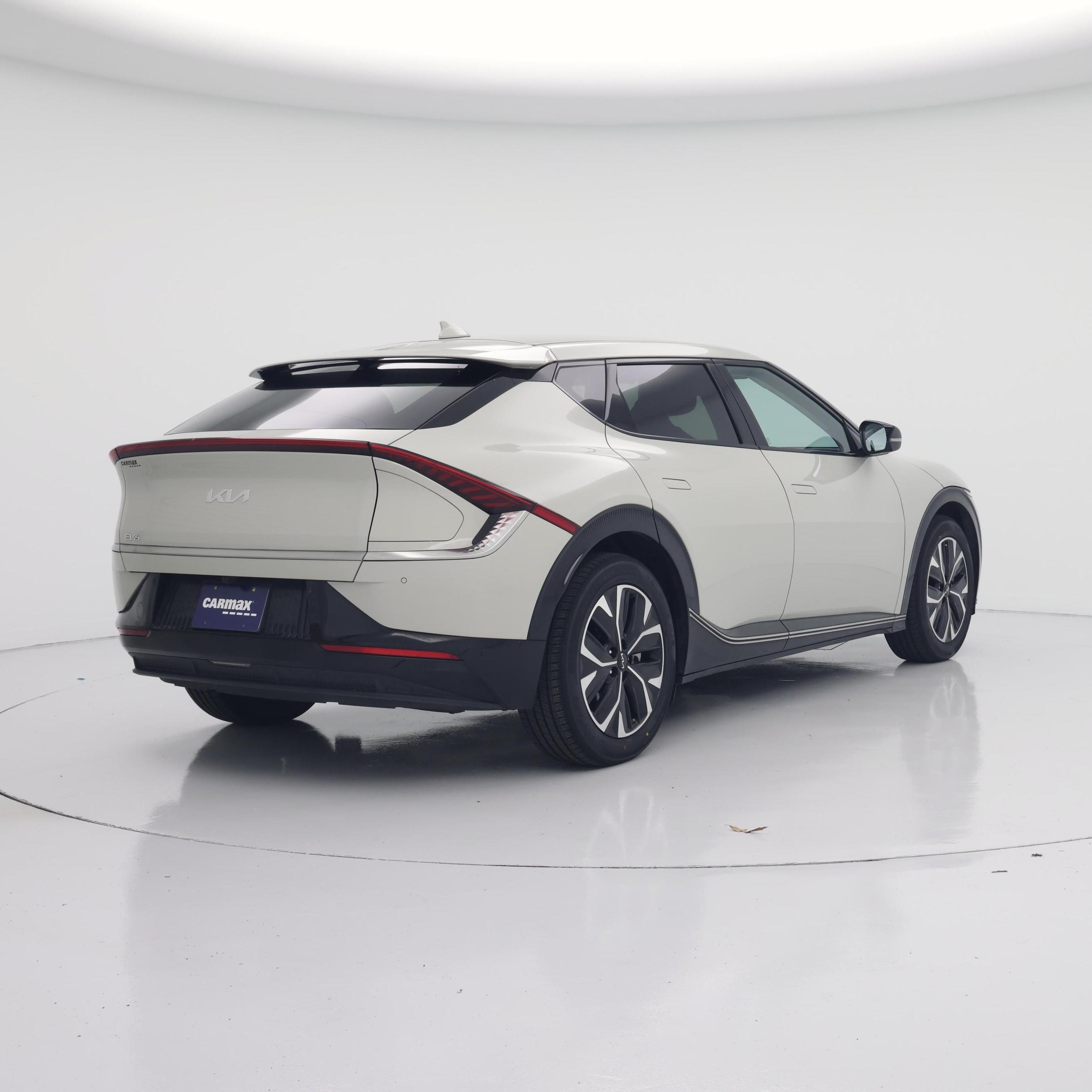 Thumbnail: 2022 Kia EV6 - 8