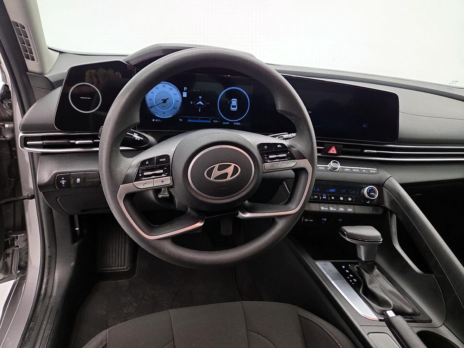 Thumbnail: 2024 Hyundai Elantra - 10