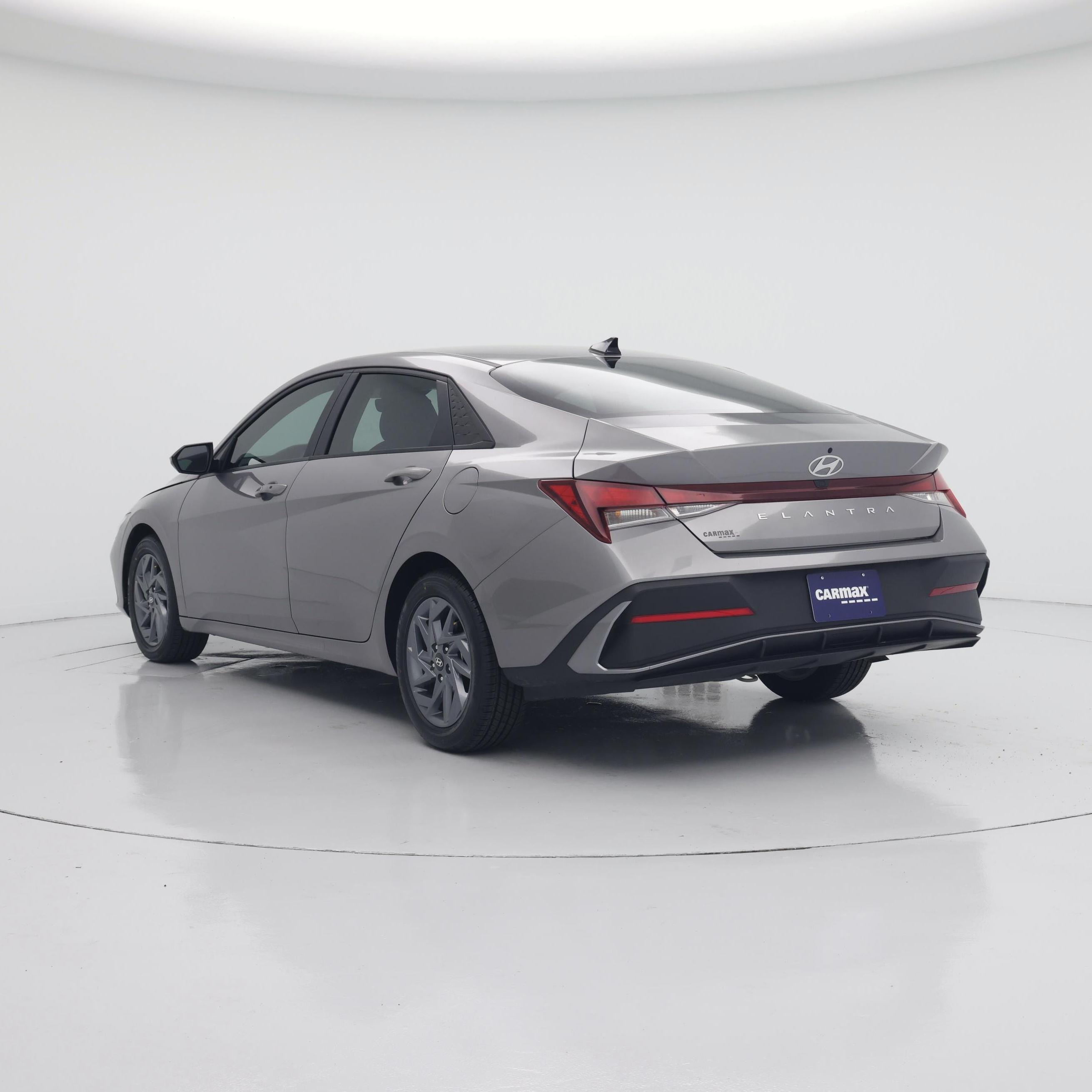 Thumbnail: 2024 Hyundai Elantra - 2