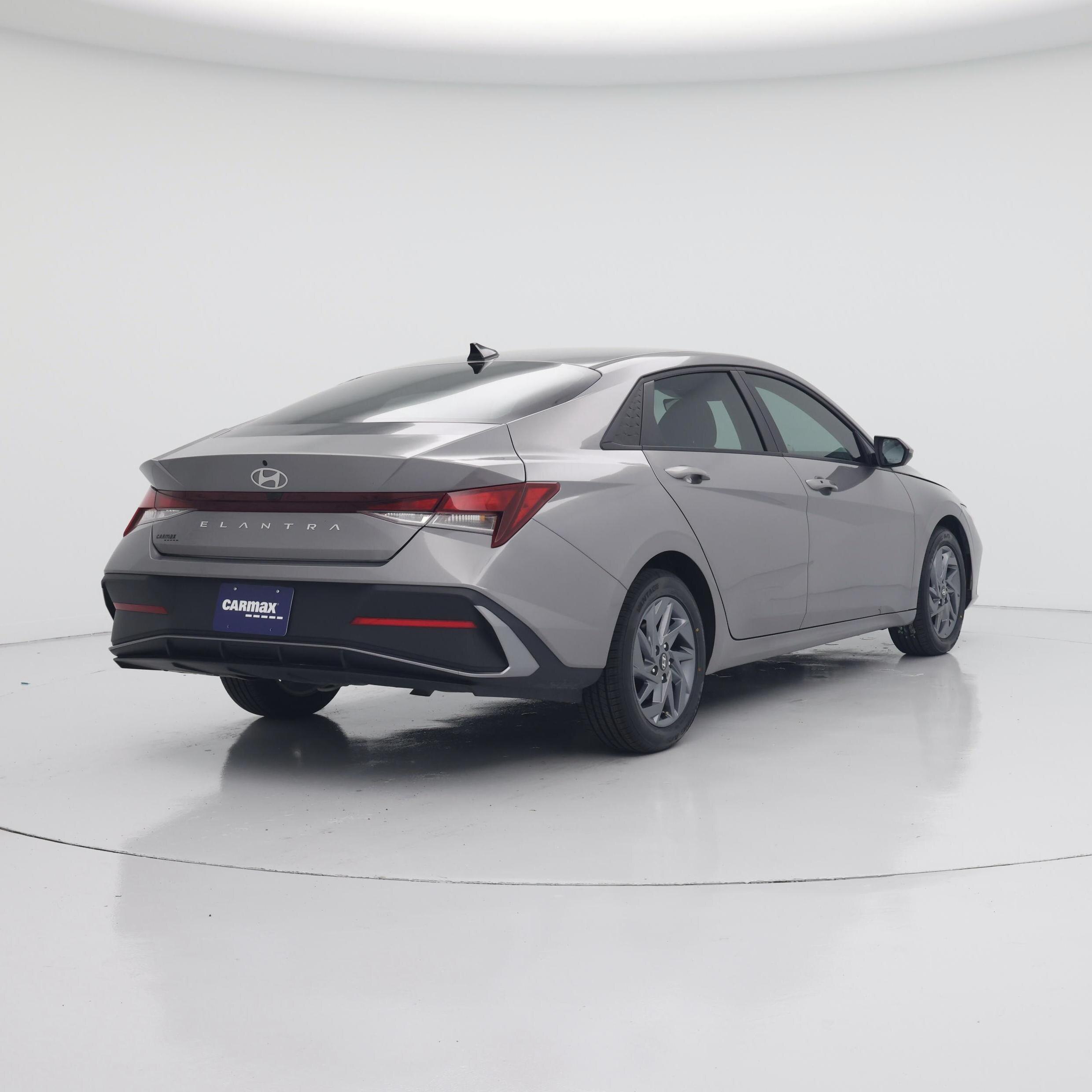 Thumbnail: 2024 Hyundai Elantra - 8