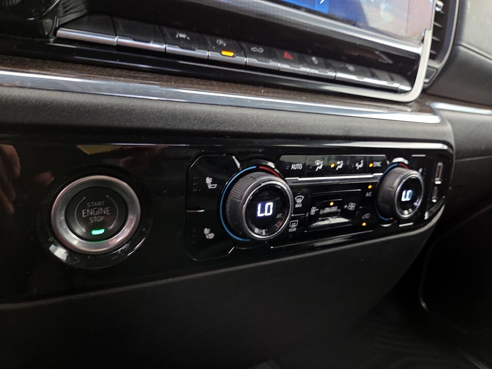 2023 Chevrolet Silverado 1500 LT - Photo 17