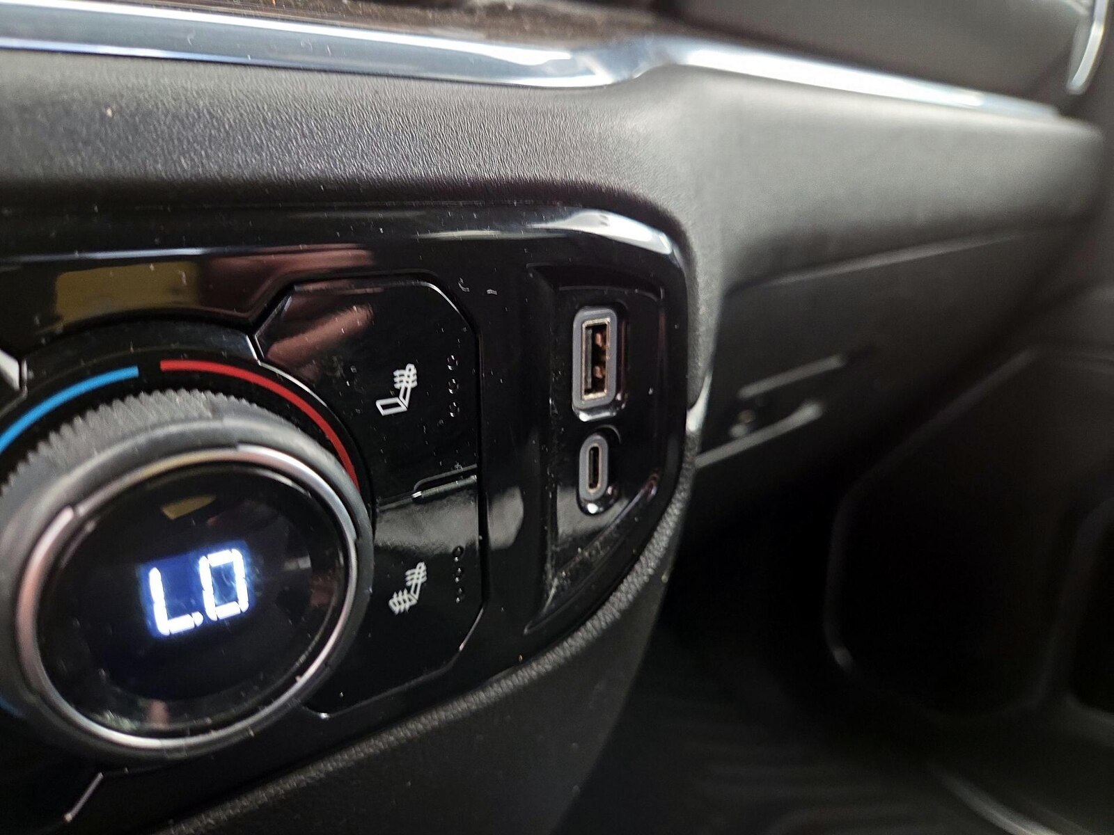 2023 Chevrolet Silverado 1500 LT - Photo 19