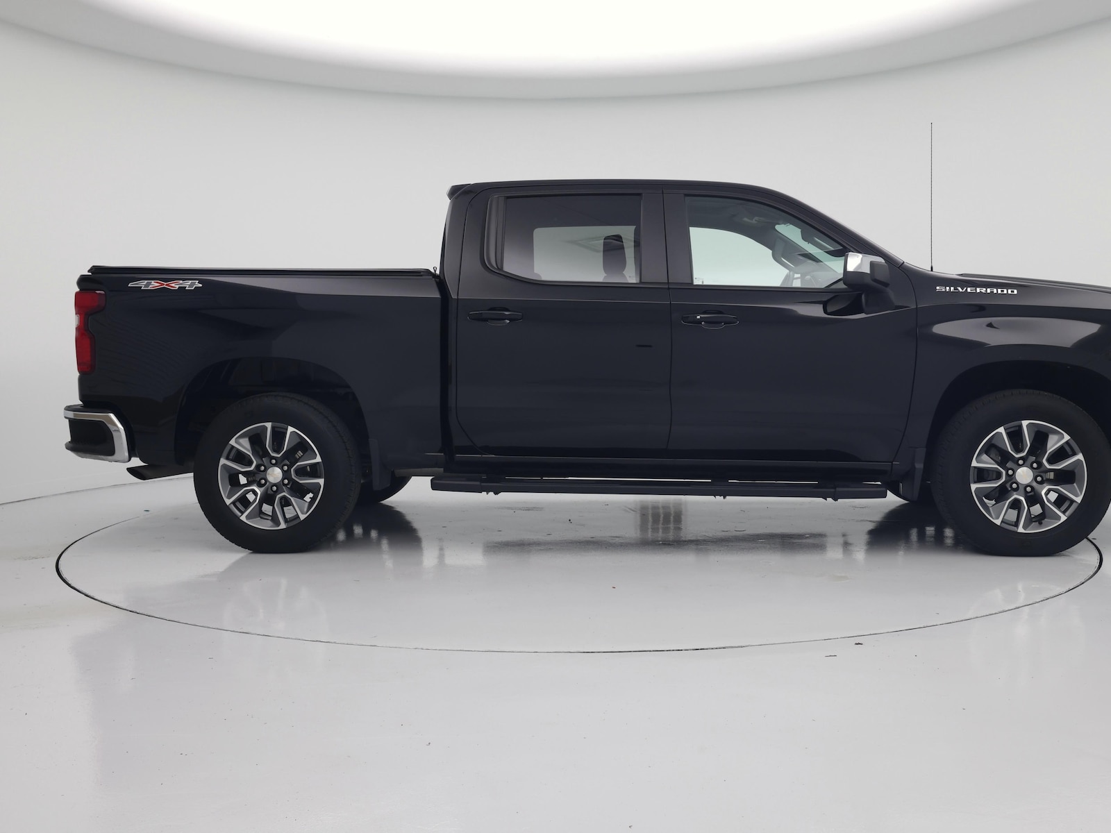 2023 Chevrolet Silverado 1500 LT - Photo 8