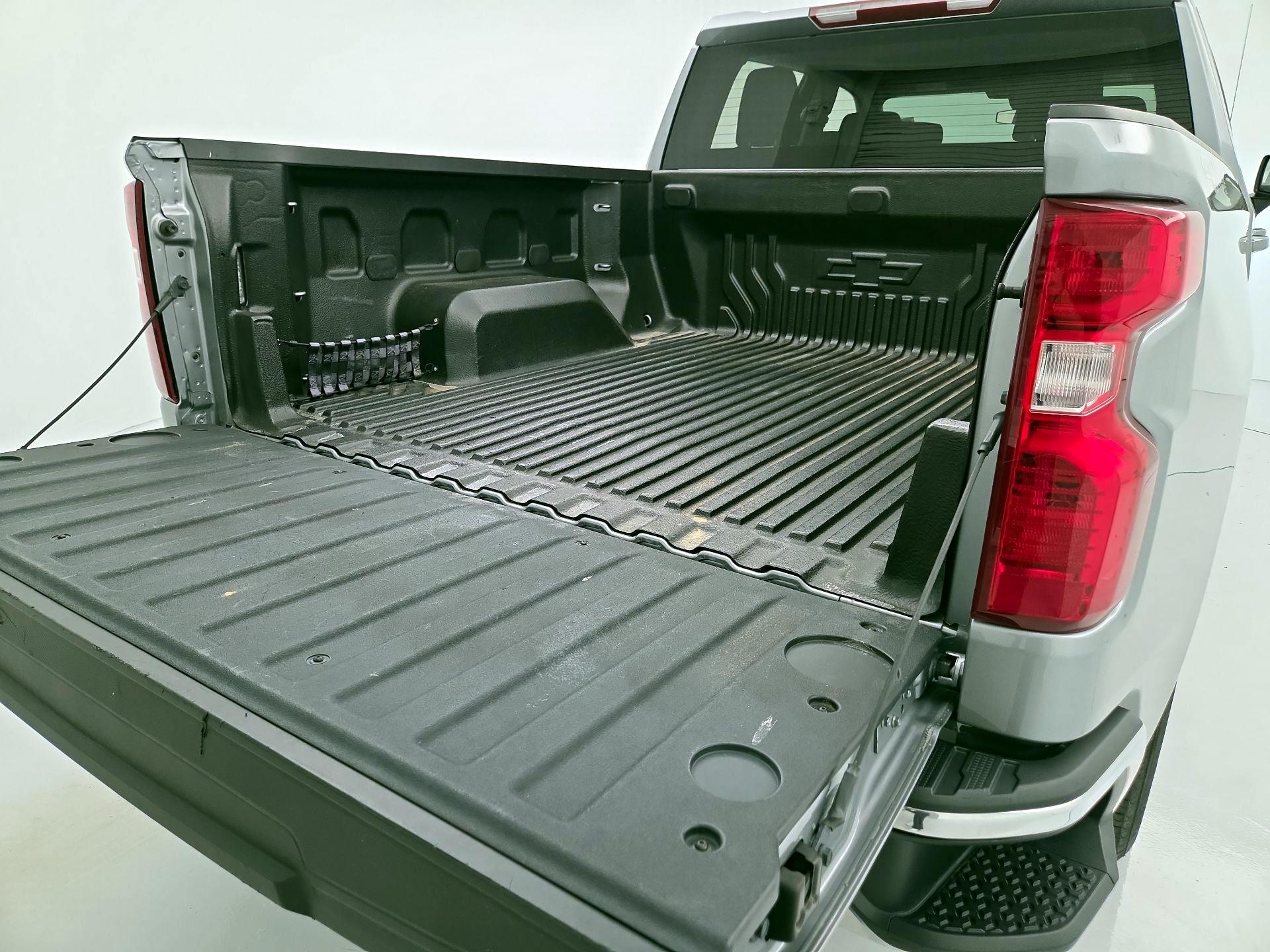 Thumbnail: 2023 Chevrolet Silverado 1500 - 20