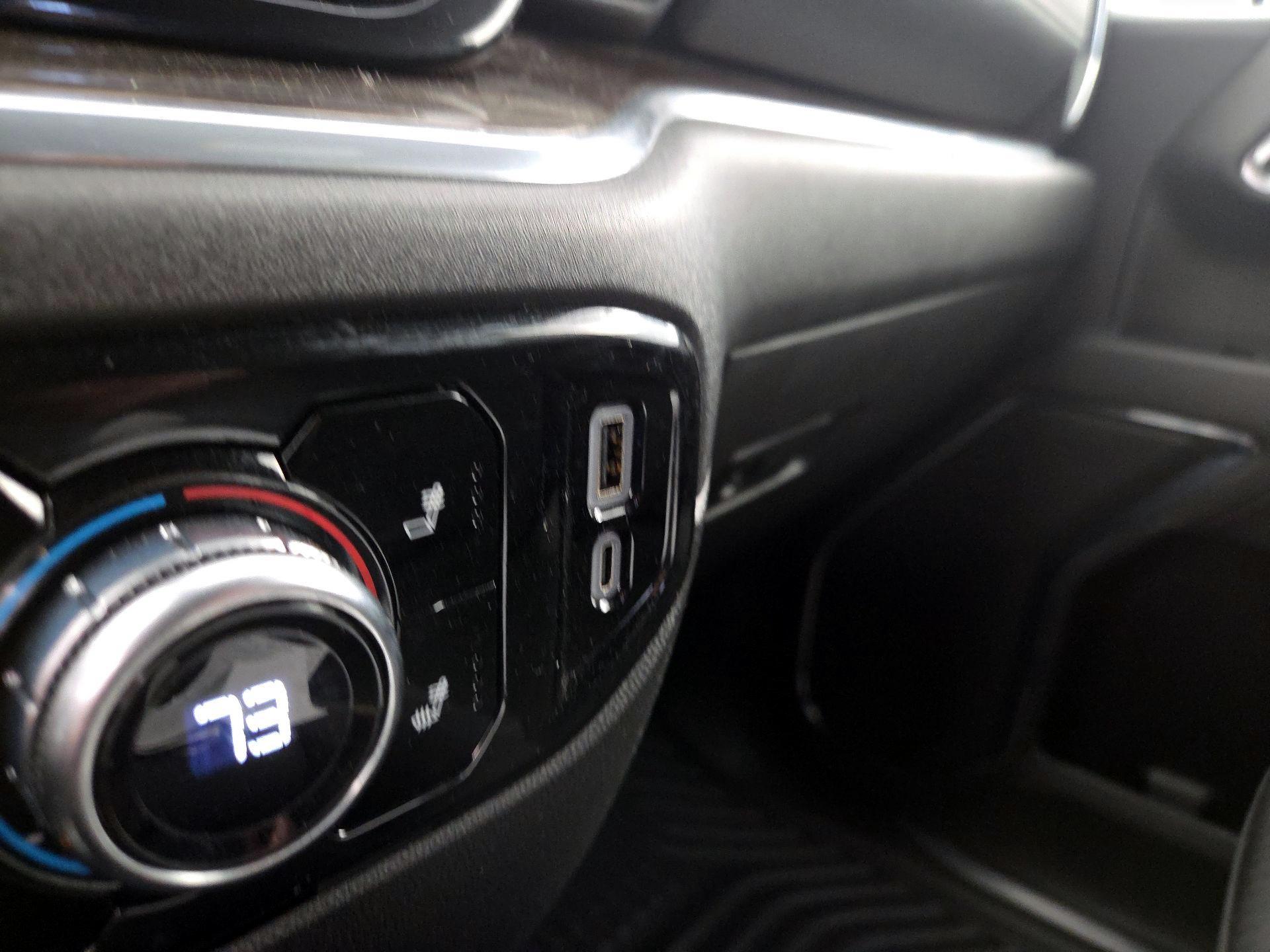Thumbnail: 2024 GMC Sierra 1500 - 18