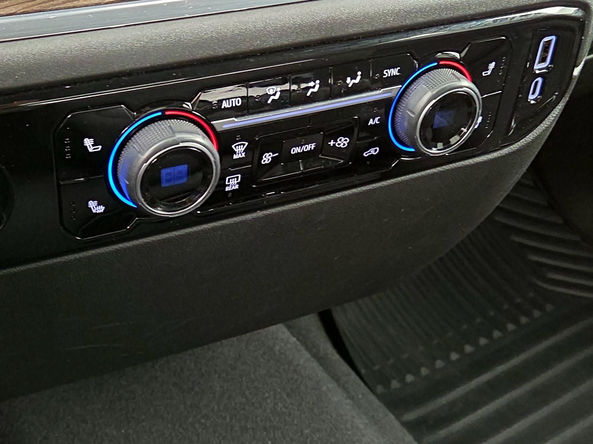 Thumbnail: 2023 Chevrolet Silverado 1500 - 16