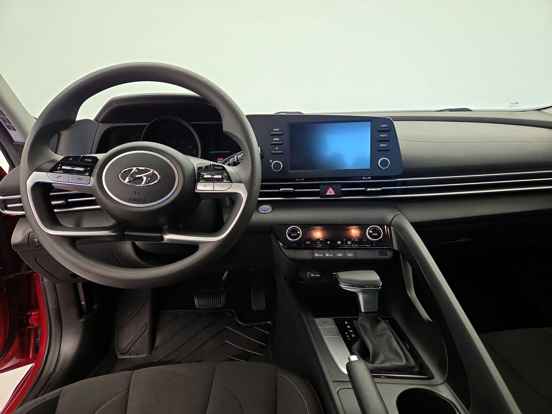 Thumbnail: 2023 Hyundai Elantra - 9