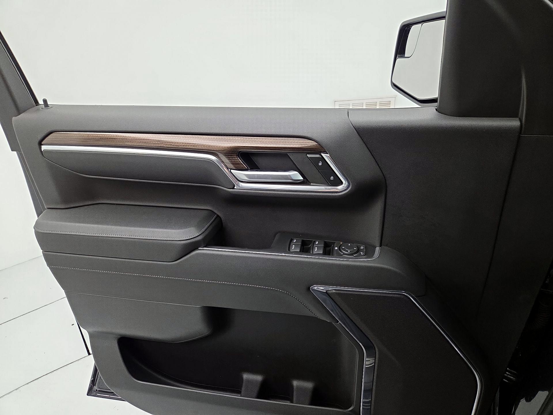 Thumbnail: 2023 Chevrolet Silverado 1500 - 12