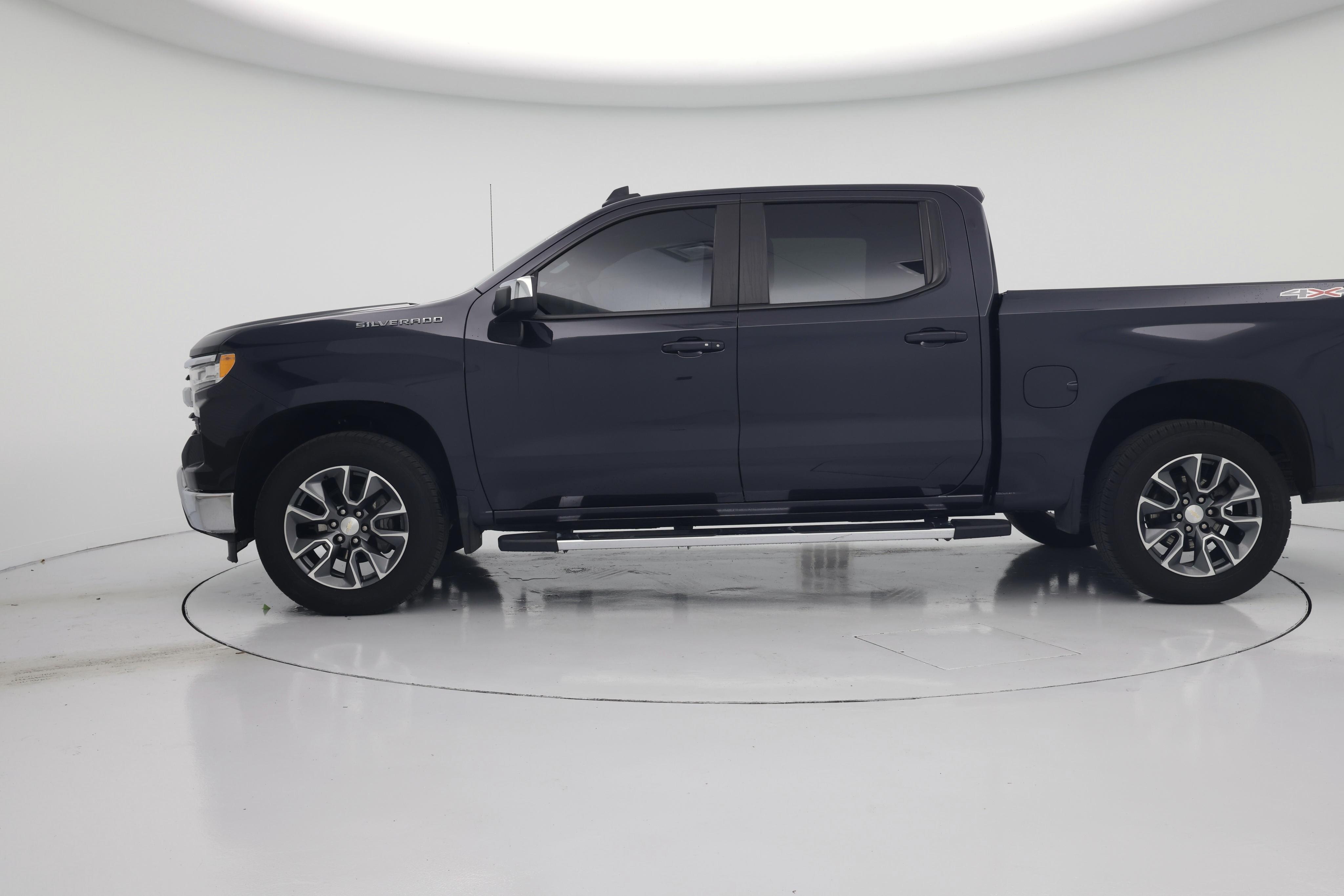 Thumbnail: 2023 Chevrolet Silverado 1500 - 3