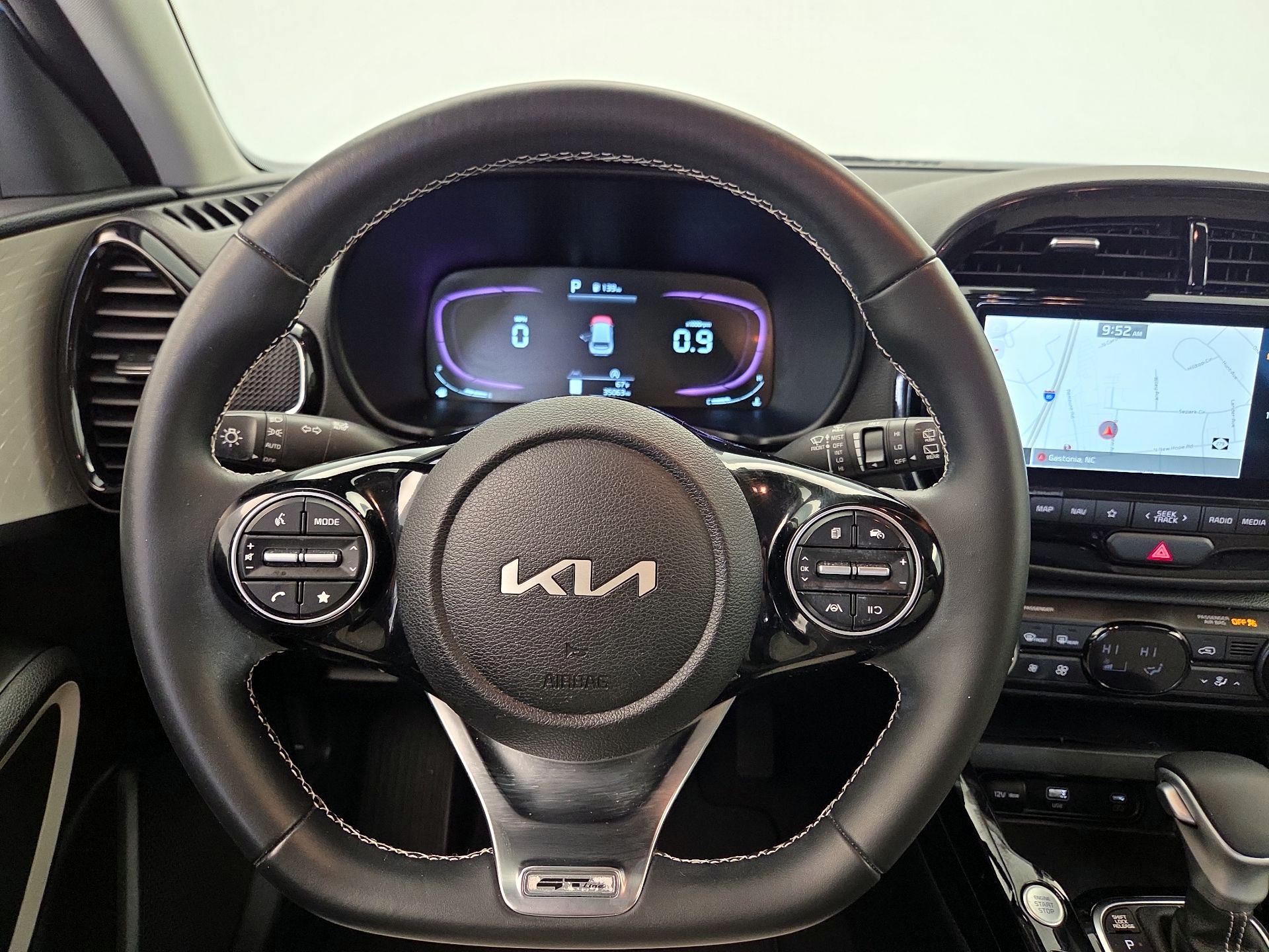 Thumbnail: 2023 Kia Soul - 10