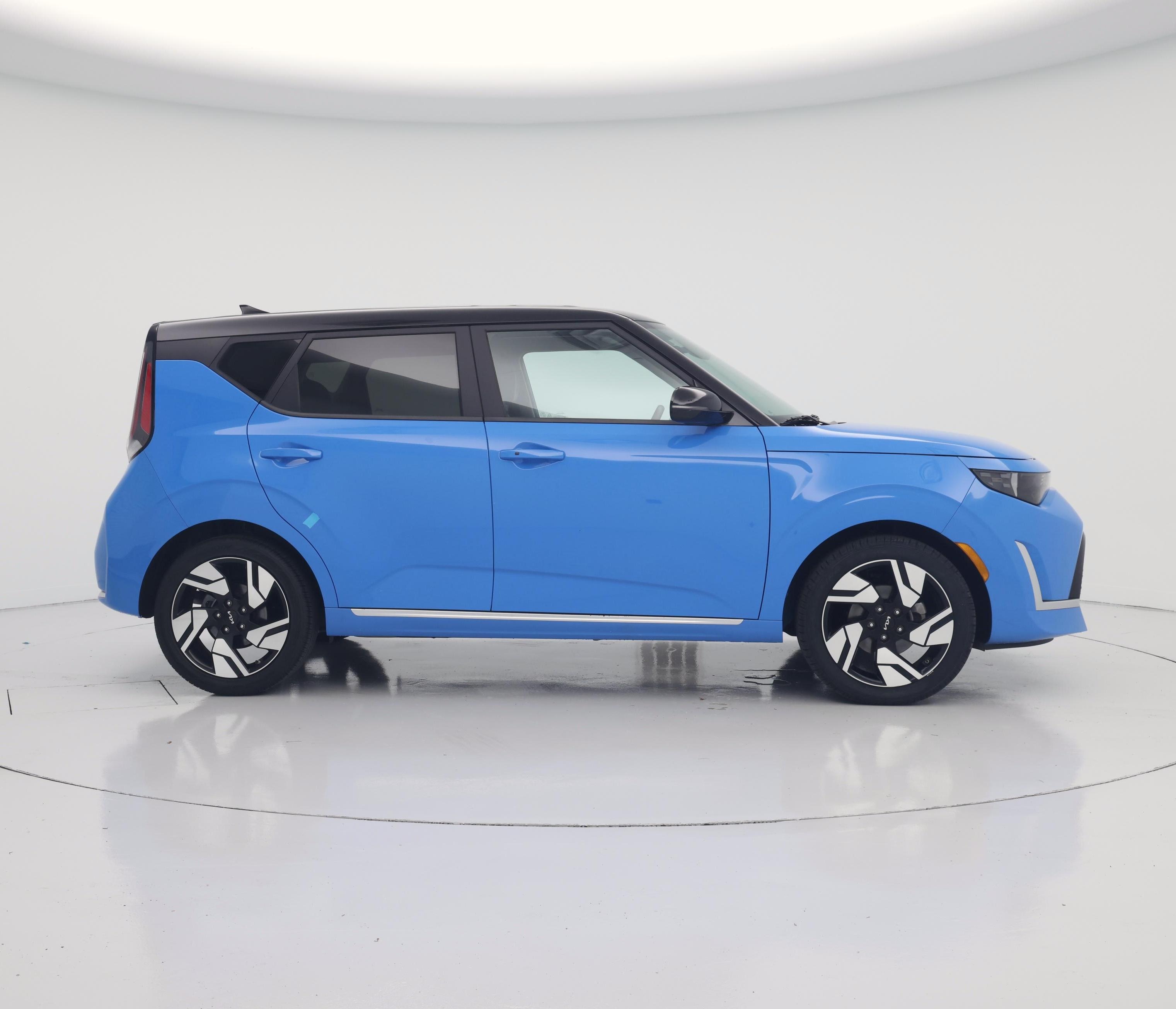 Thumbnail: 2023 Kia Soul - 7