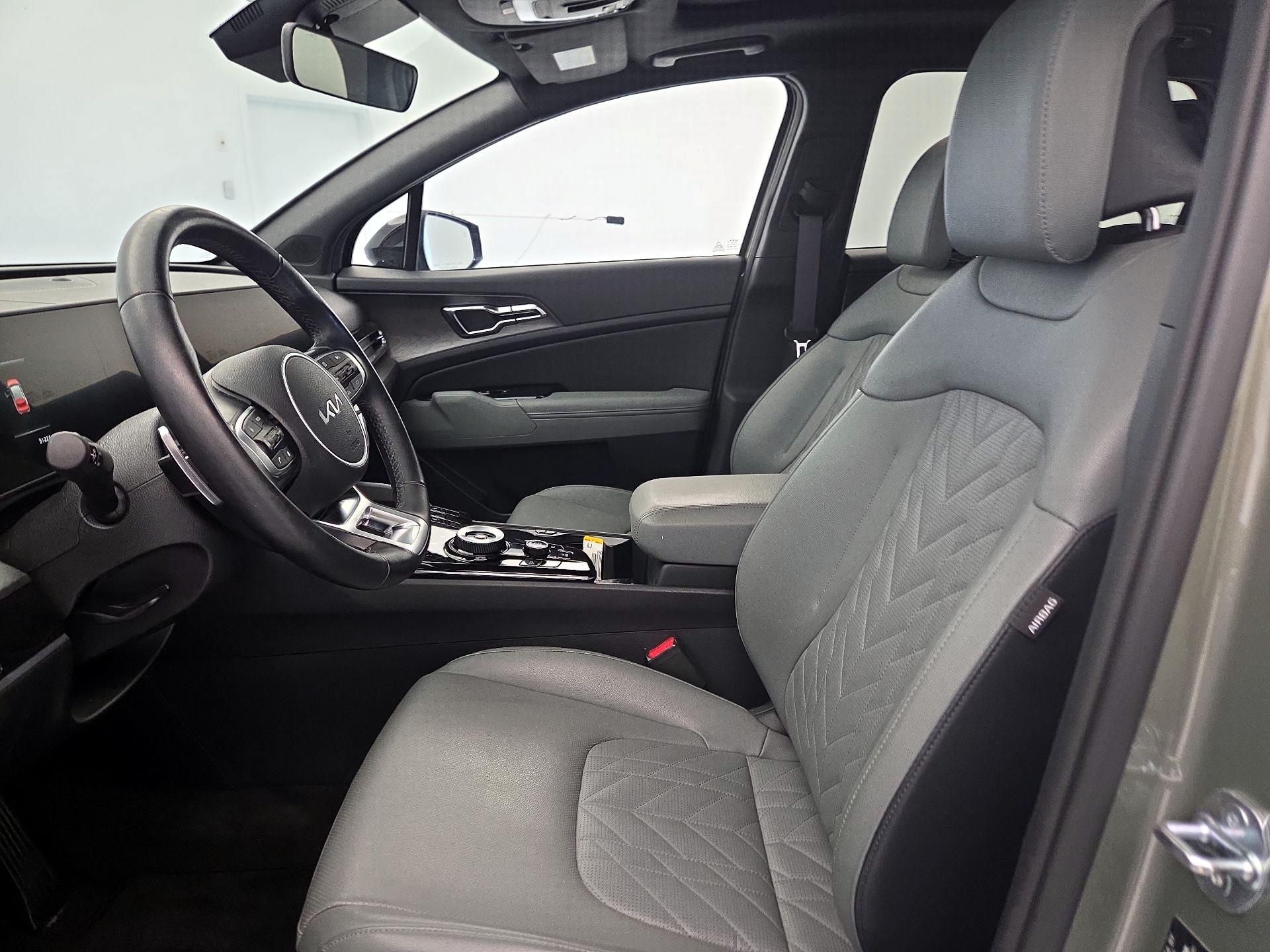 Thumbnail: 2023 Kia Sportage - 11