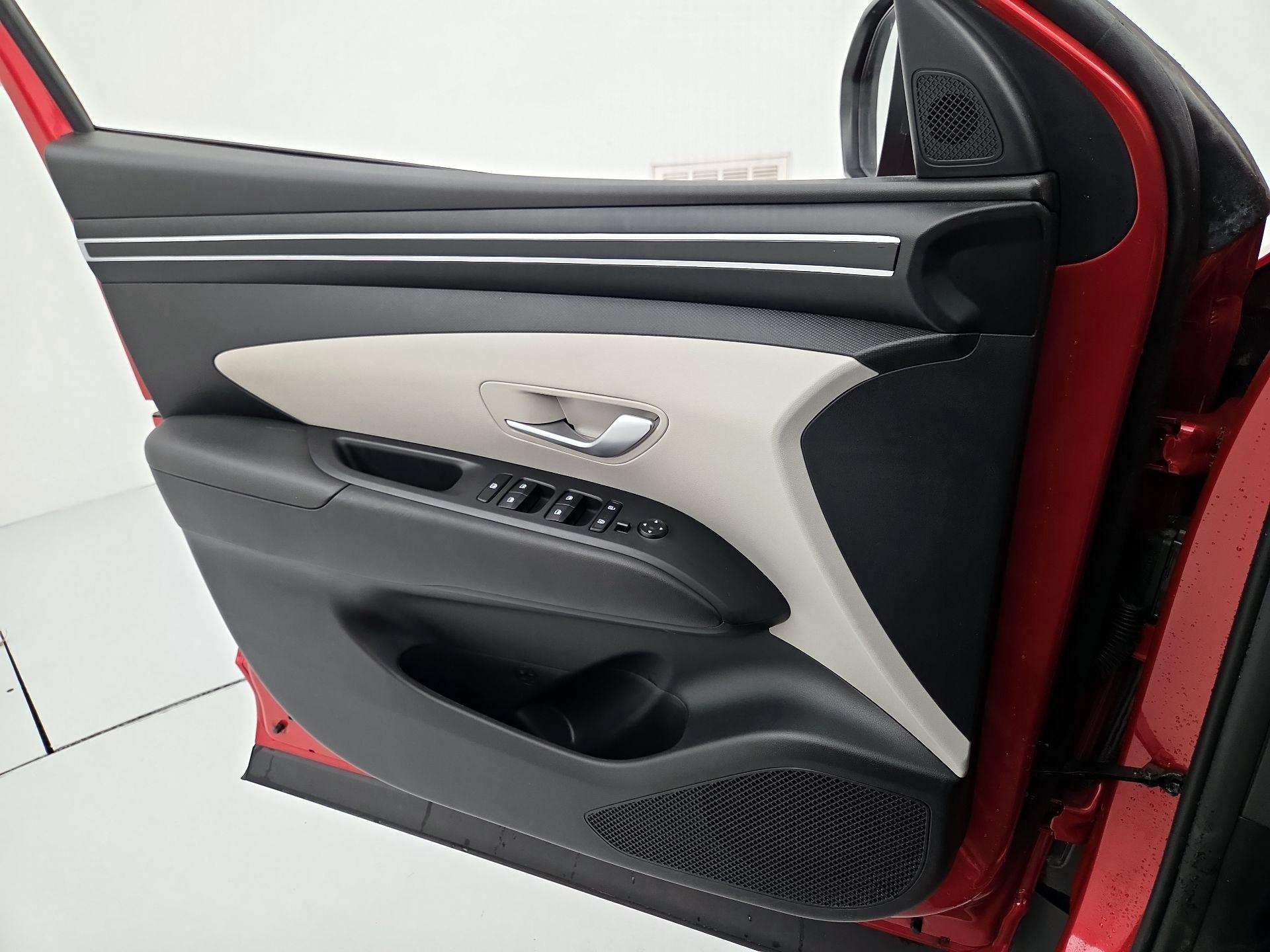 Thumbnail: 2023 Hyundai Tucson - 12