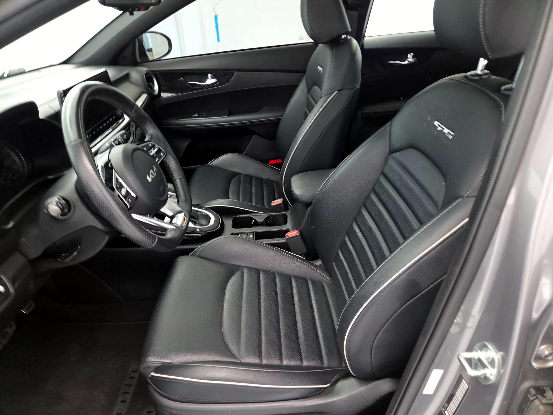 Thumbnail: 2023 Kia Forte - 11