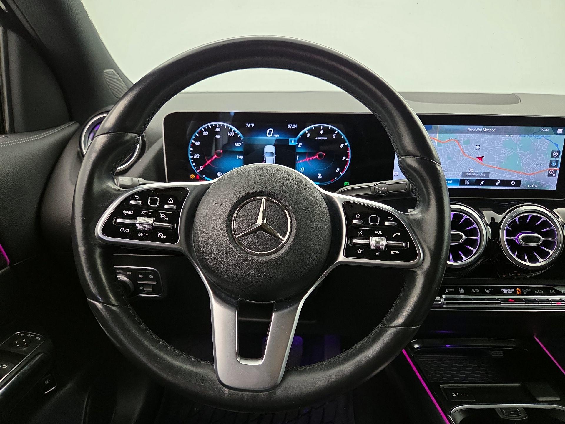Thumbnail: 2021 Mercedes-Benz GLA - 10