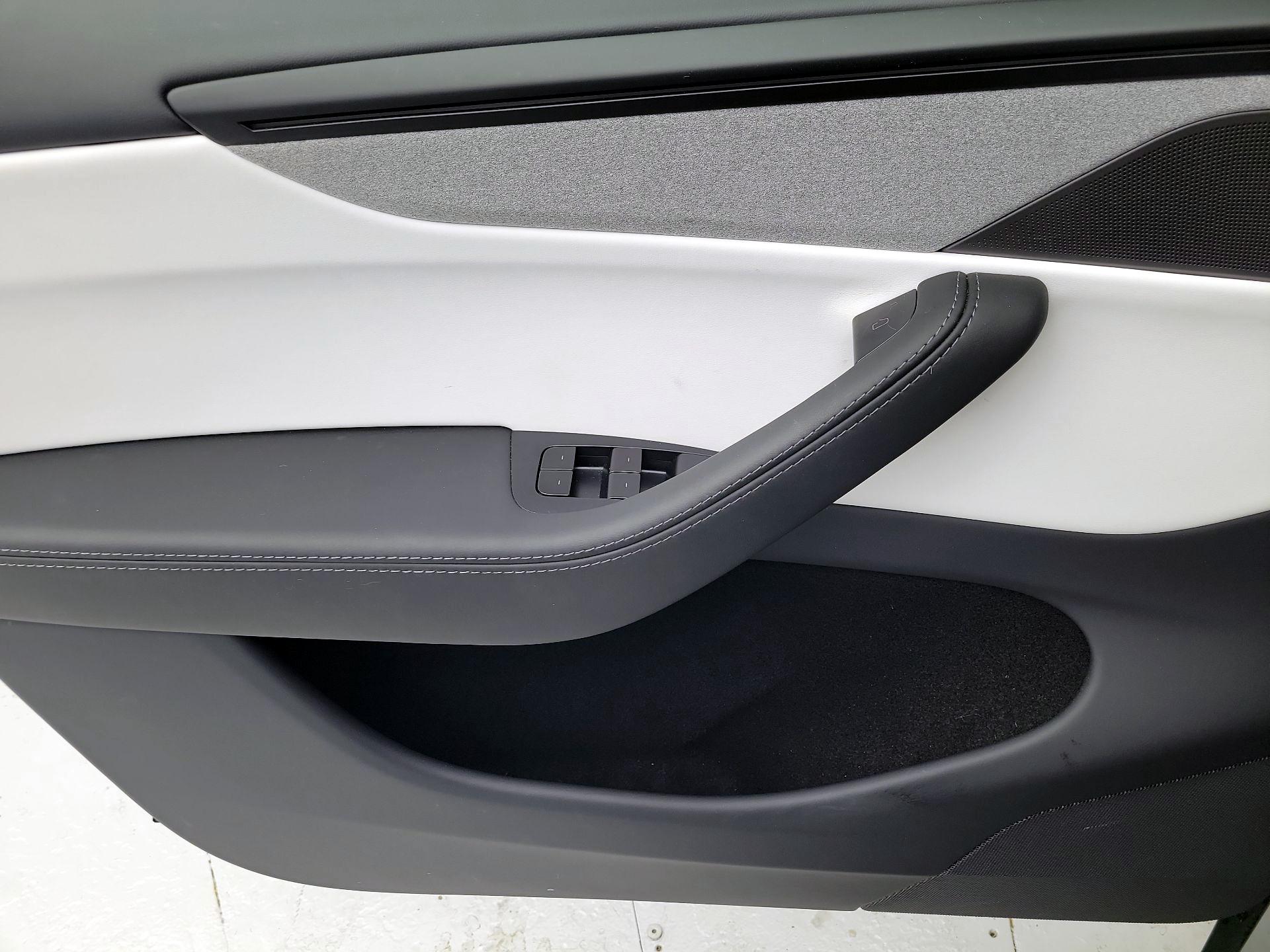 Thumbnail: 2026 Tesla Model Y - 12