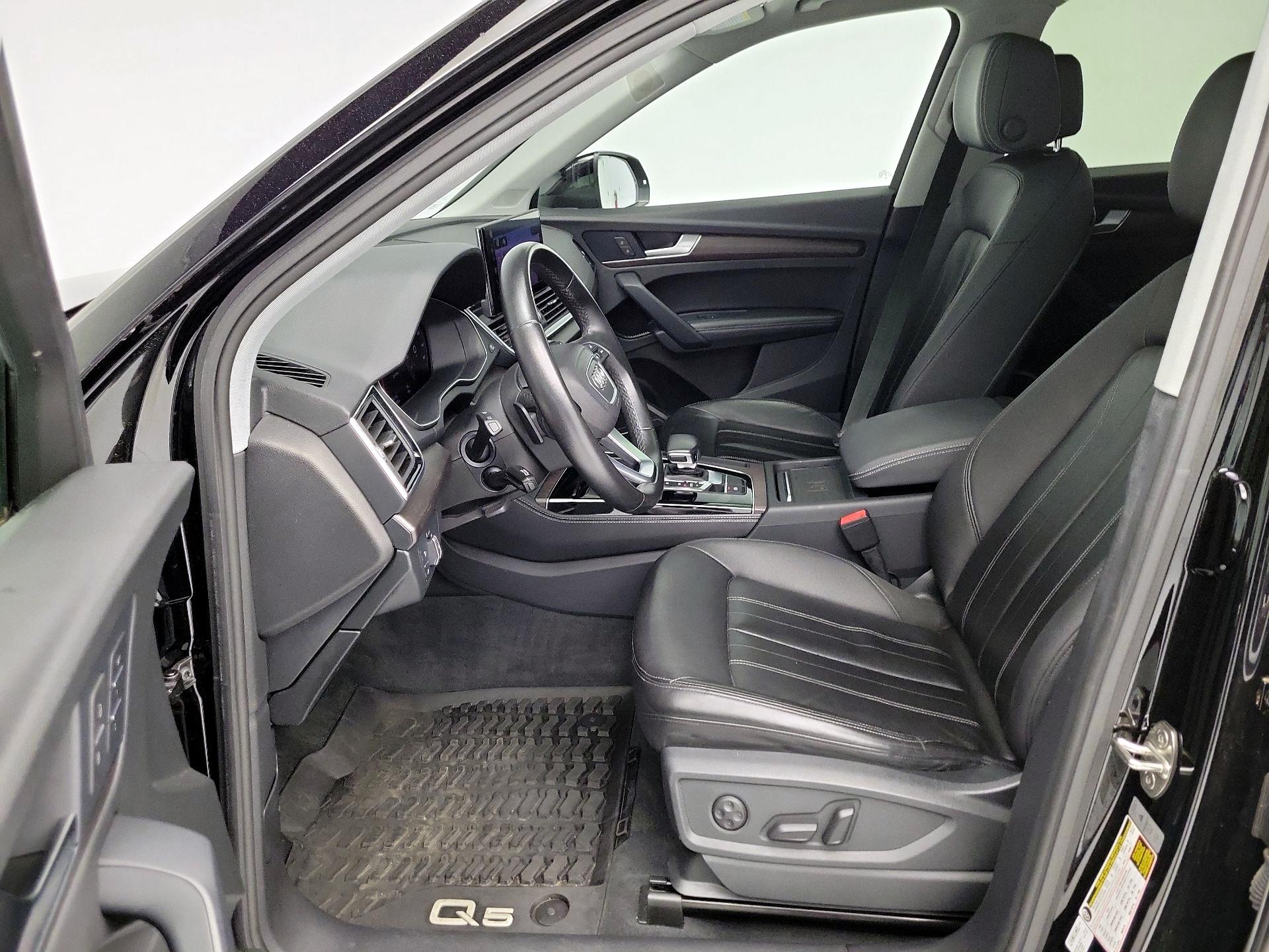 Thumbnail: 2021 Audi Q5 - 11