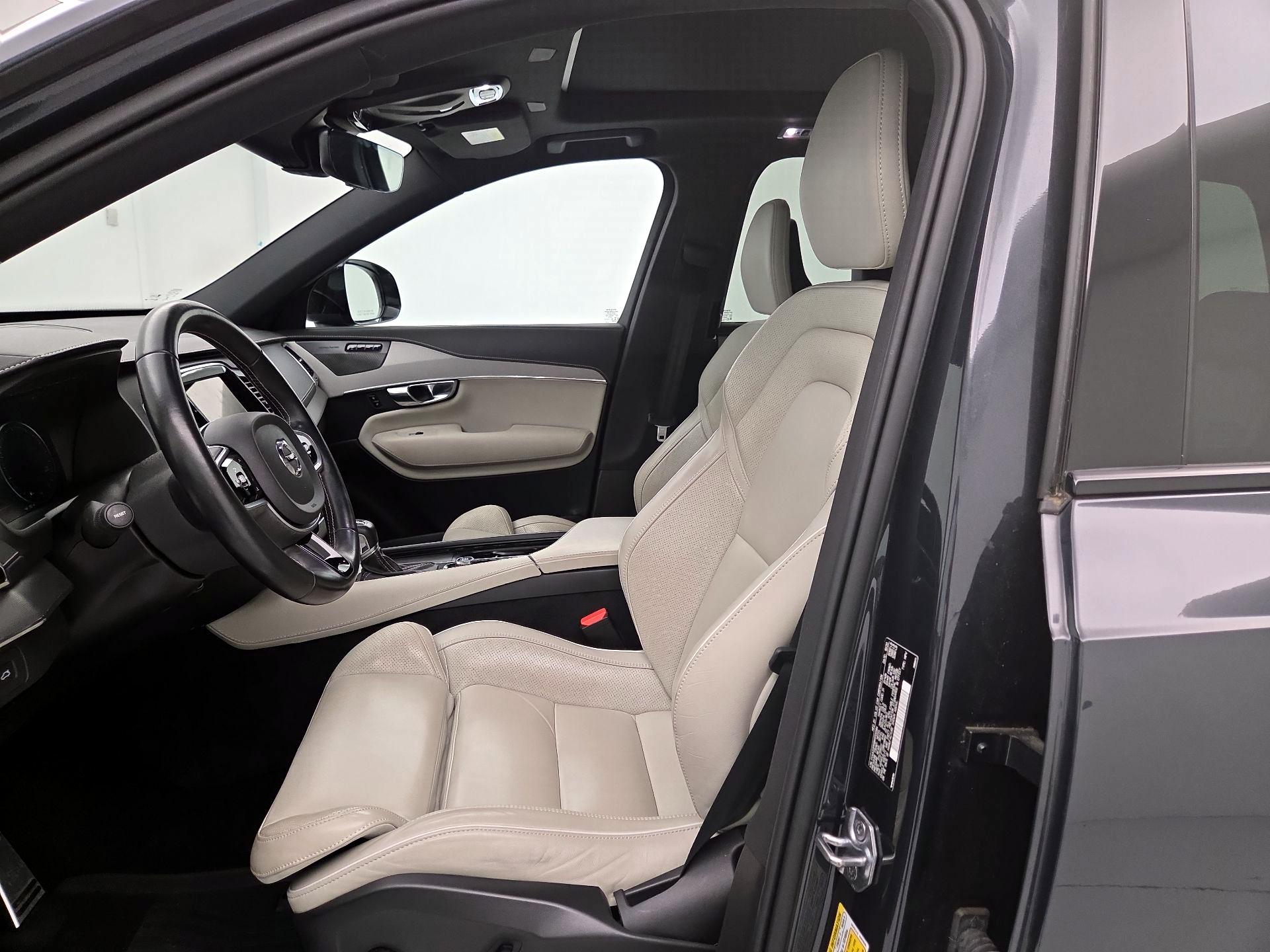 Thumbnail: 2021 Volvo XC90 - 11