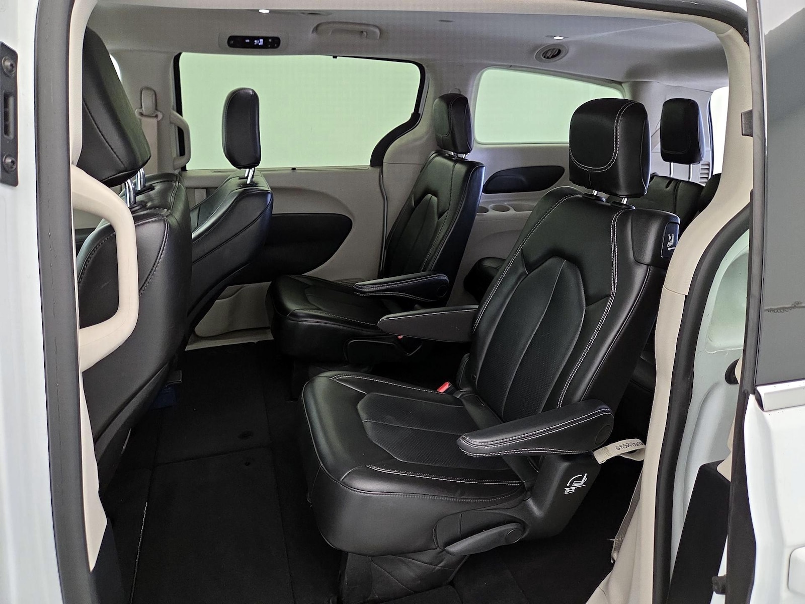 2023 Chrysler Pacifica Touring L - Photo 20