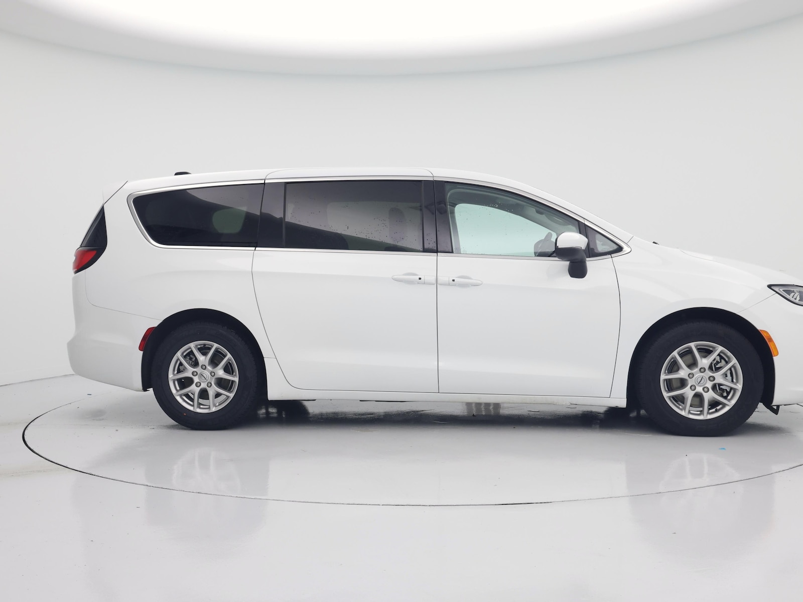 2023 Chrysler Pacifica Touring L - Photo 8