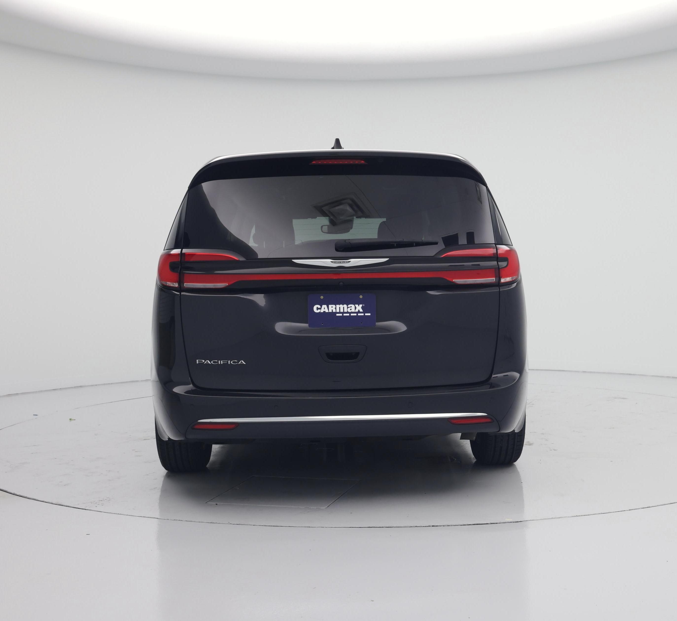 Thumbnail: 2023 Chrysler Pacifica - 6