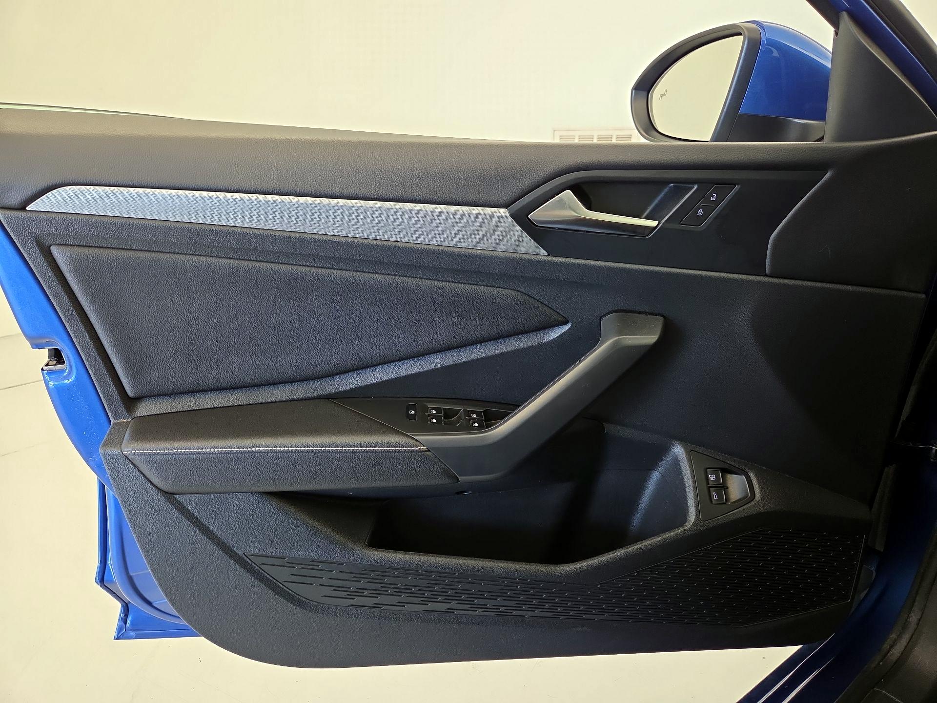Thumbnail: 2024 Volkswagen Jetta - 12