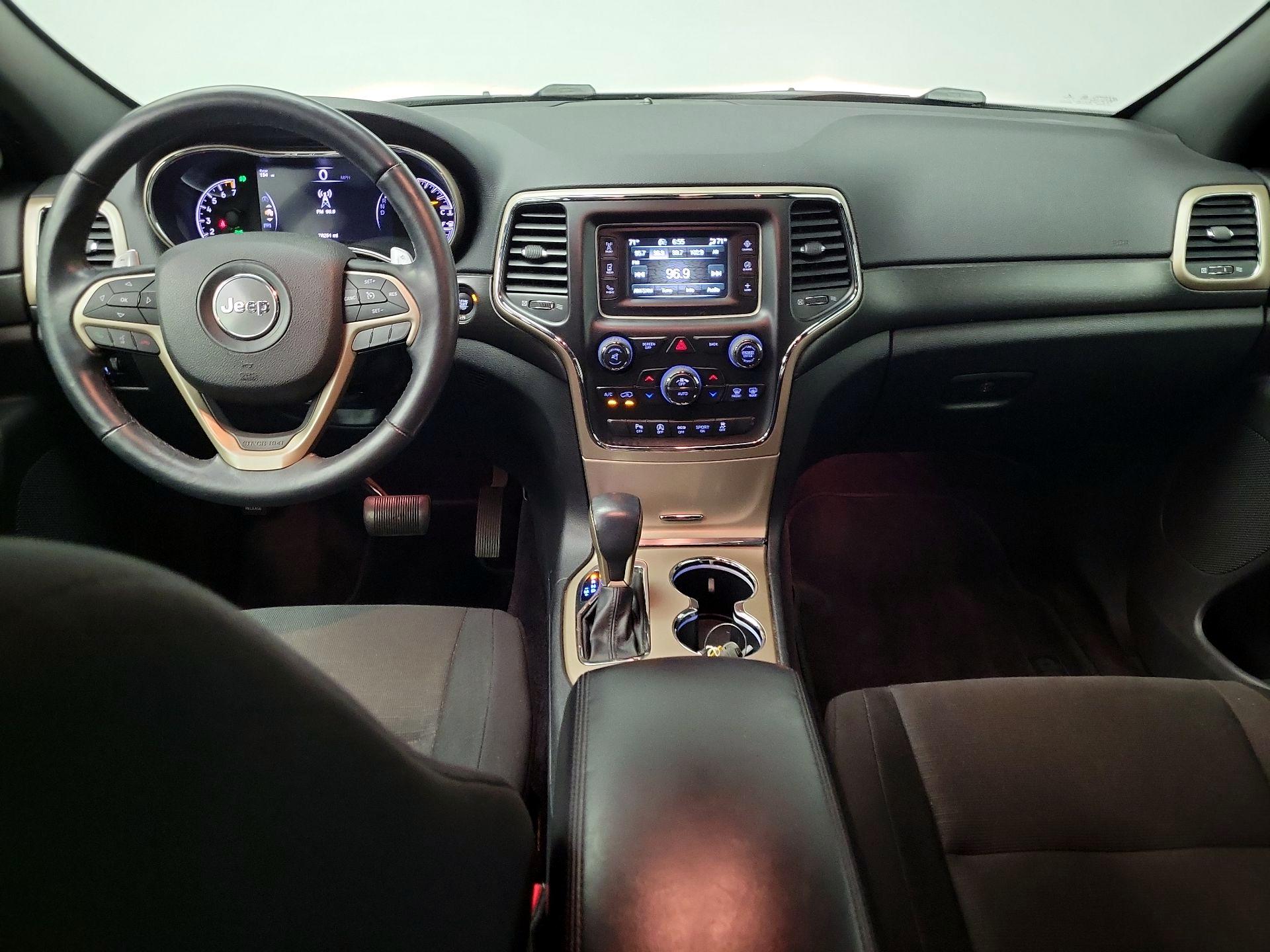 Thumbnail: 2017 Jeep Grand Cherokee - 9