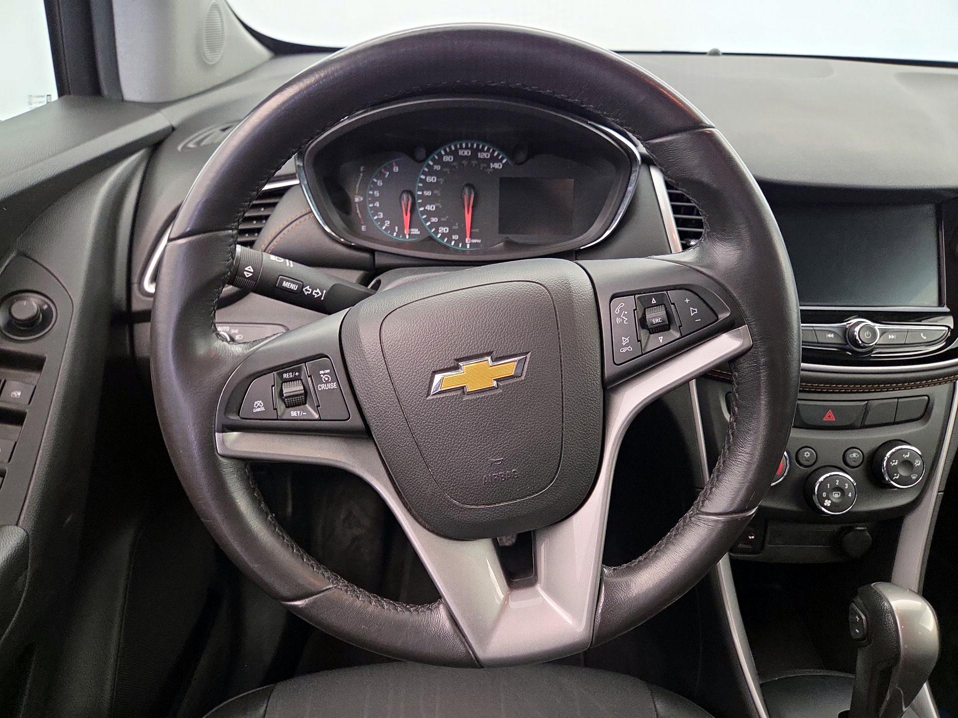 Thumbnail: 2022 Chevrolet Trax - 10