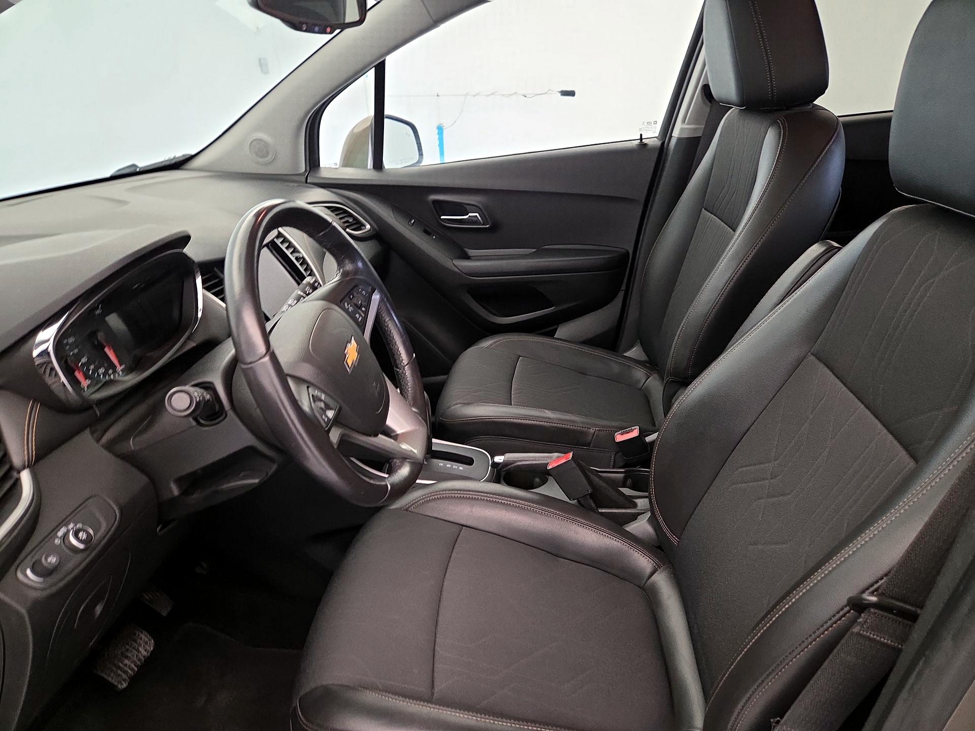 Thumbnail: 2022 Chevrolet Trax - 11