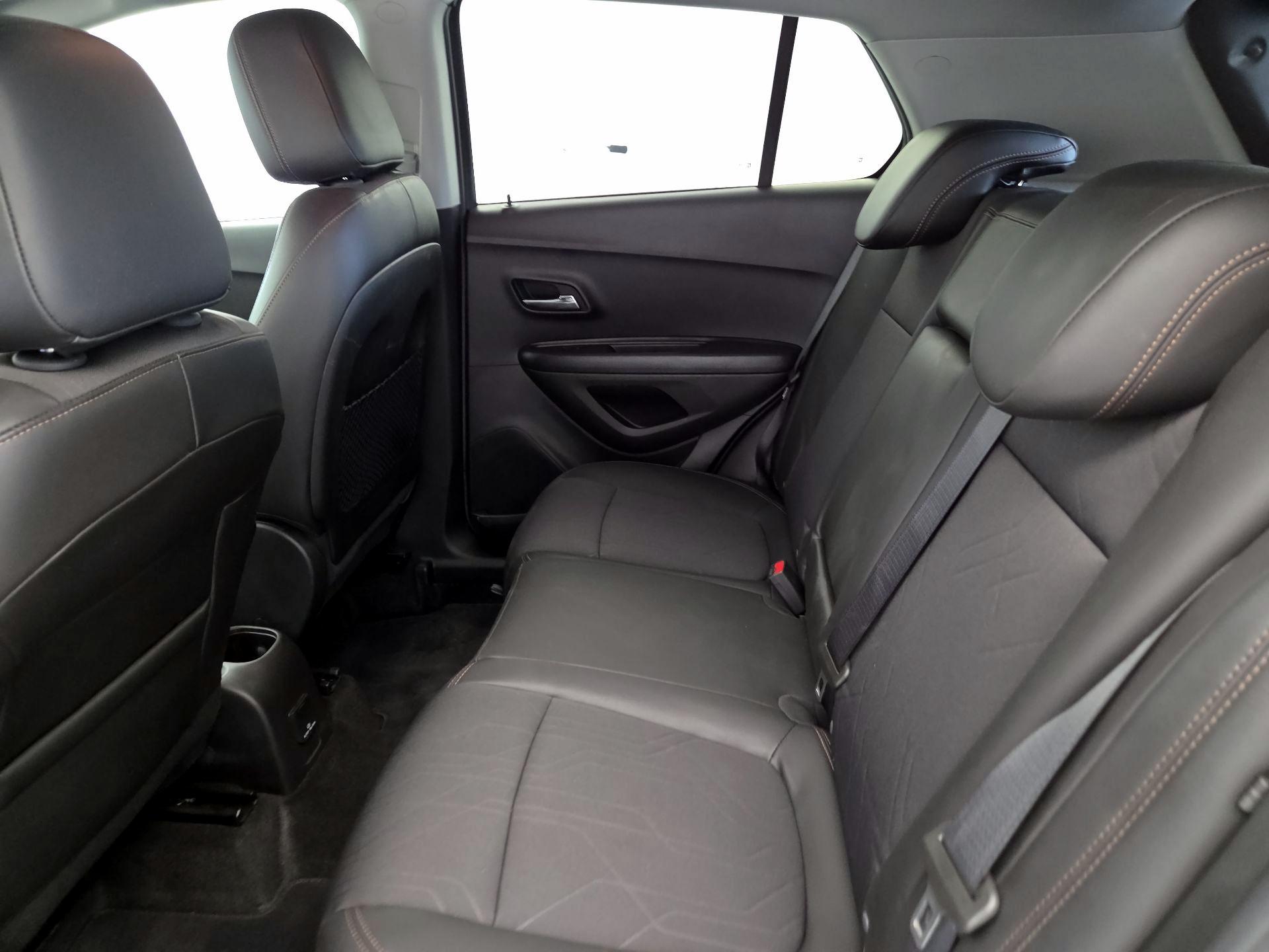 Thumbnail: 2022 Chevrolet Trax - 18