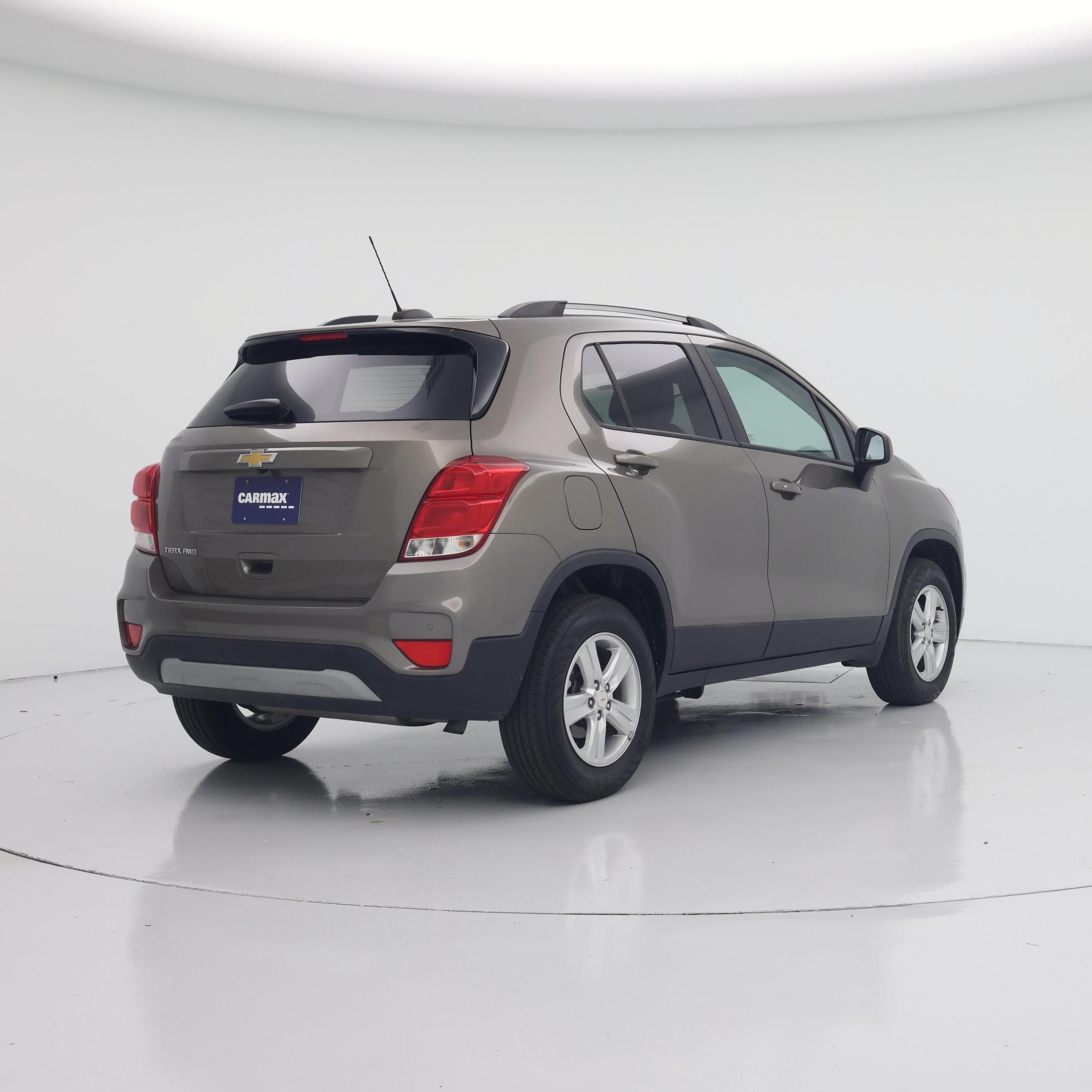 Thumbnail: 2022 Chevrolet Trax - 8