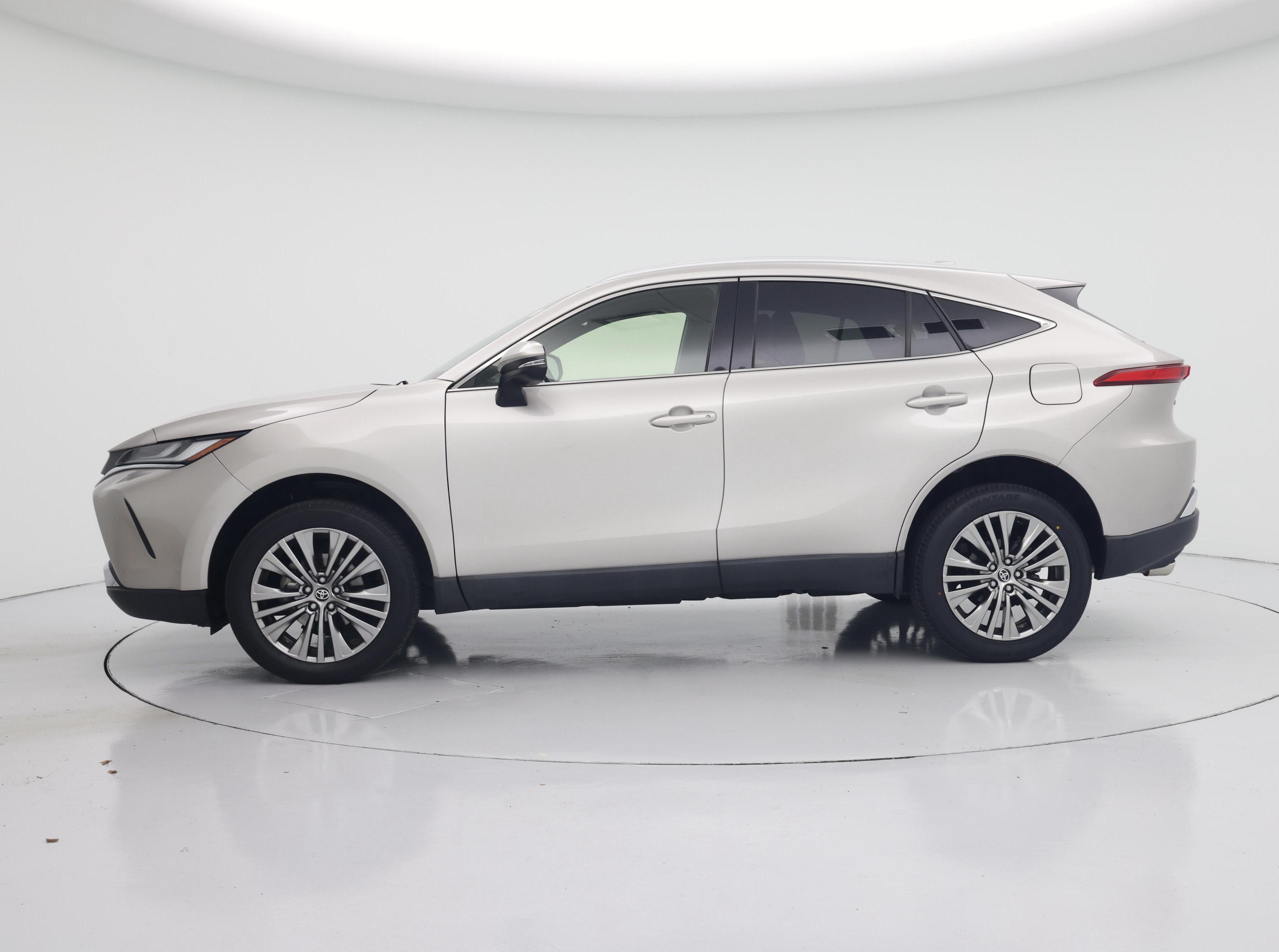 Thumbnail: 2022 Toyota Venza - 3