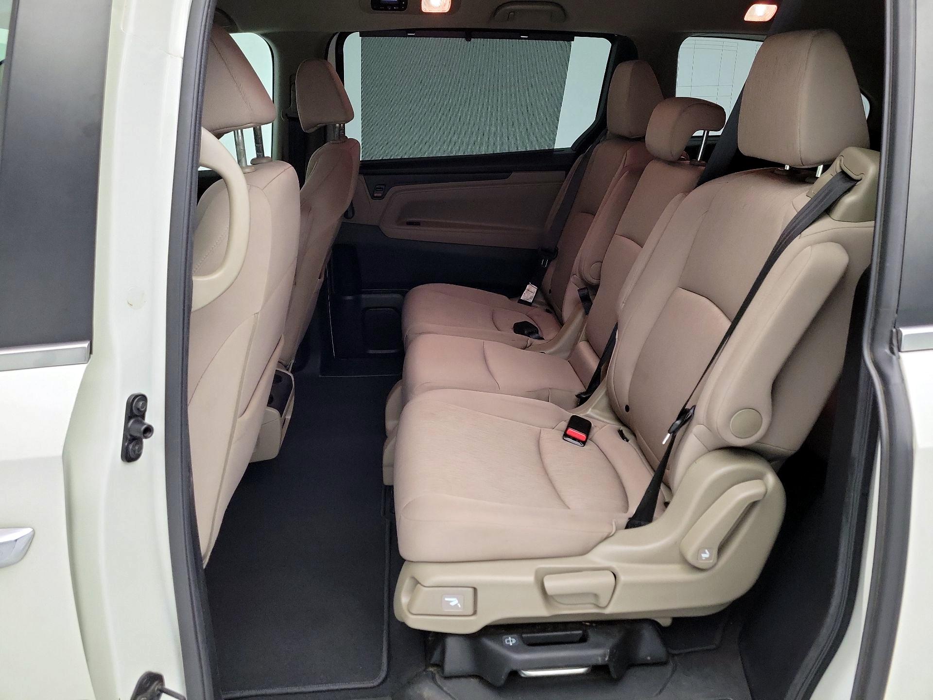Thumbnail: 2019 Honda Odyssey - 19