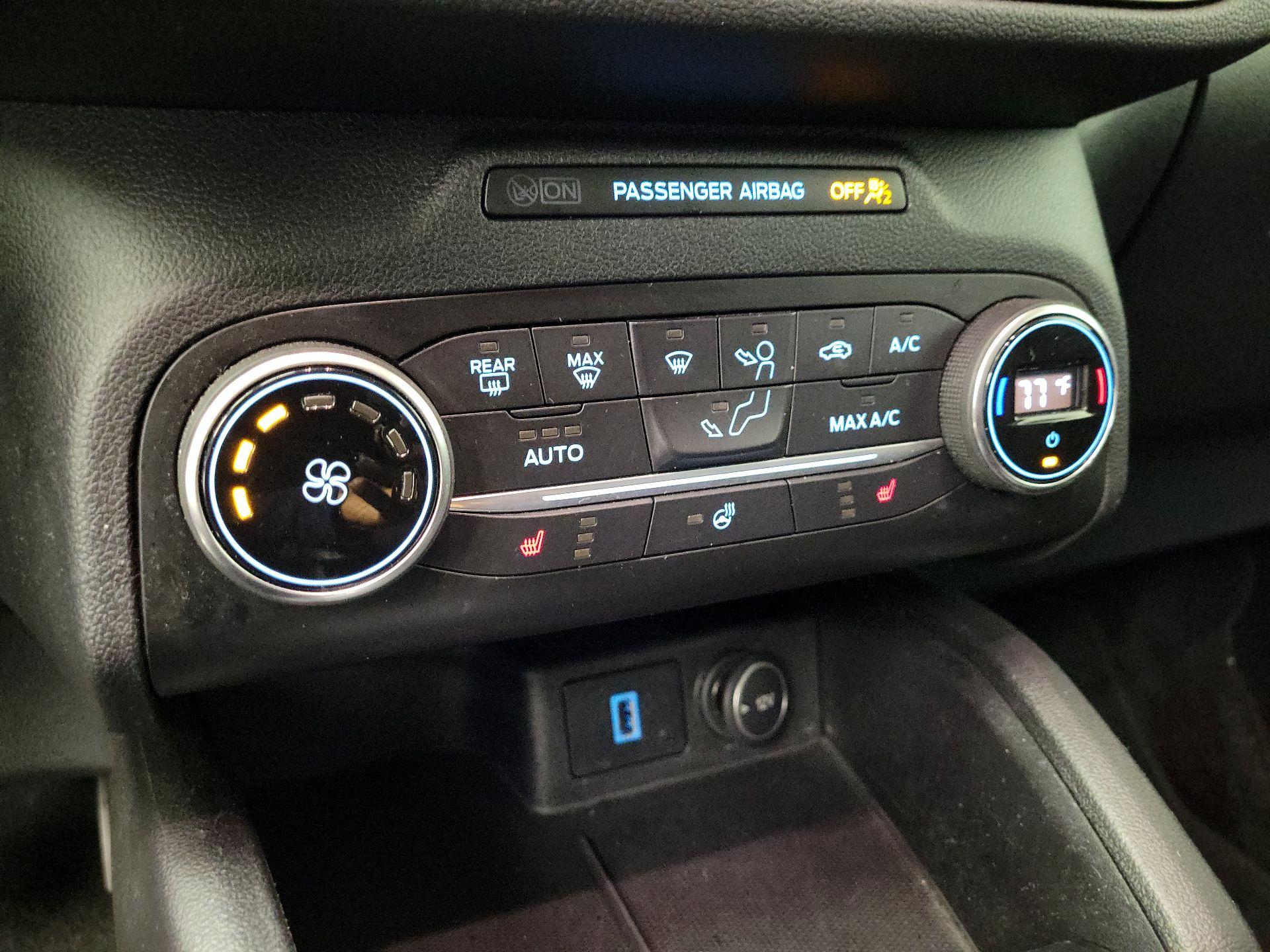 Thumbnail: 2020 Ford Escape - 16