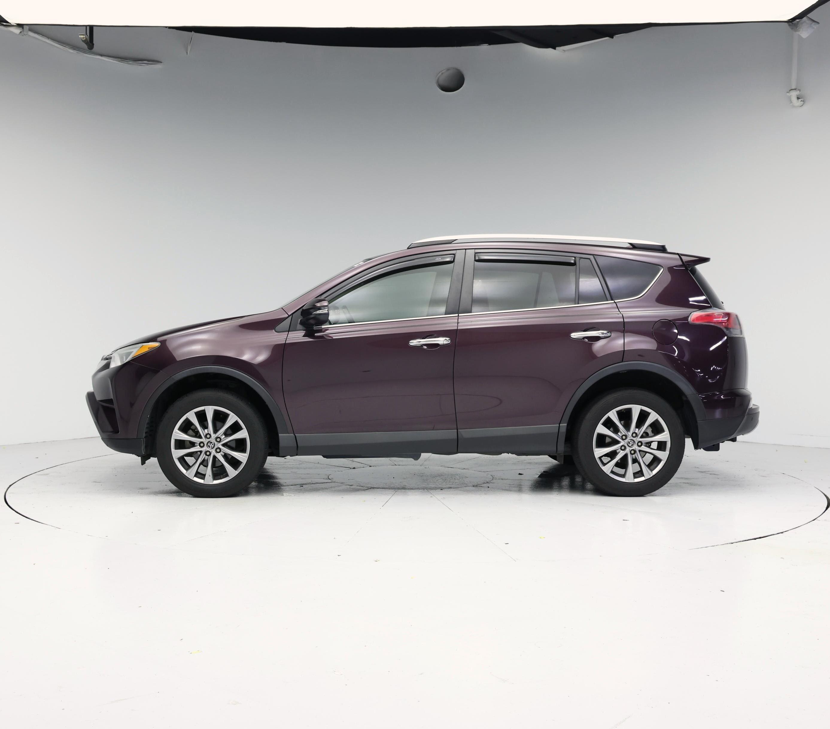 Thumbnail: 2016 Toyota RAV4 - 3