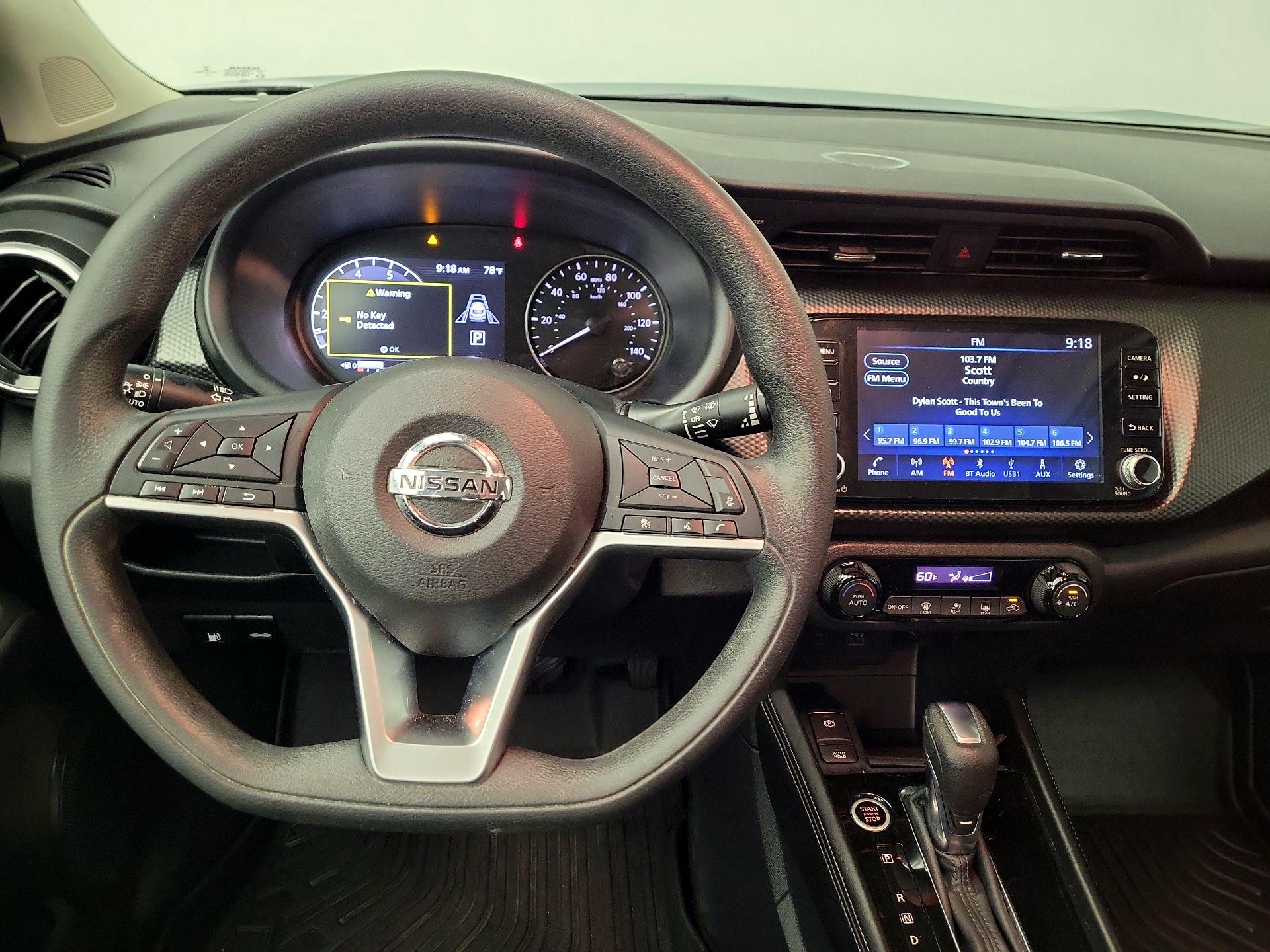 Thumbnail: 2021 Nissan Kicks - 10