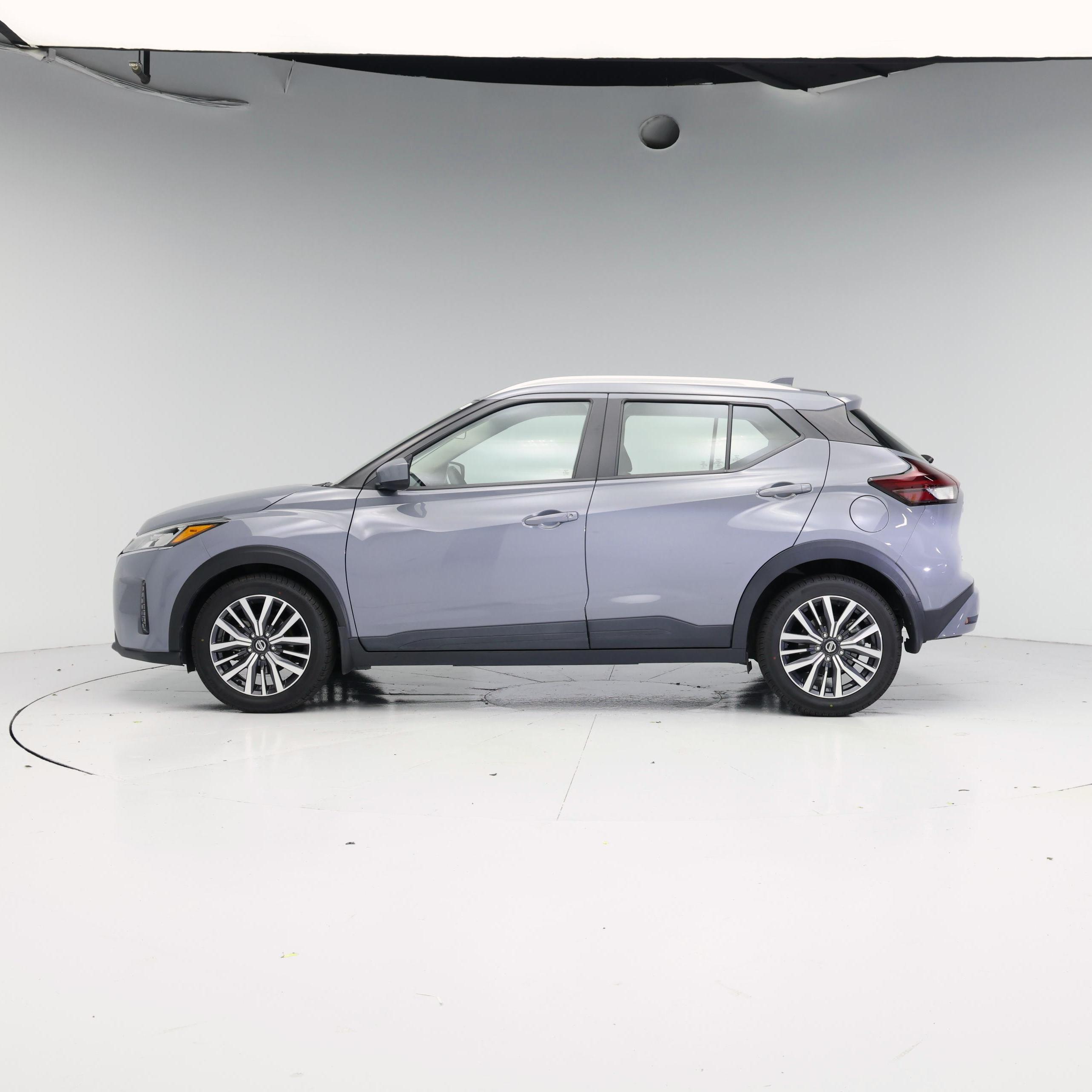 Thumbnail: 2021 Nissan Kicks - 3