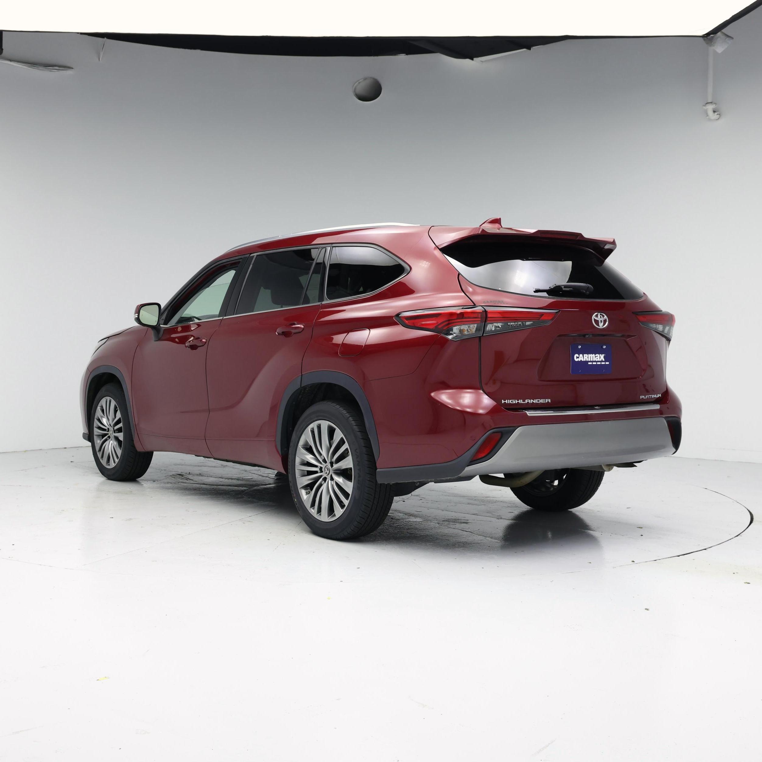 Thumbnail: 2022 Toyota Highlander - 2