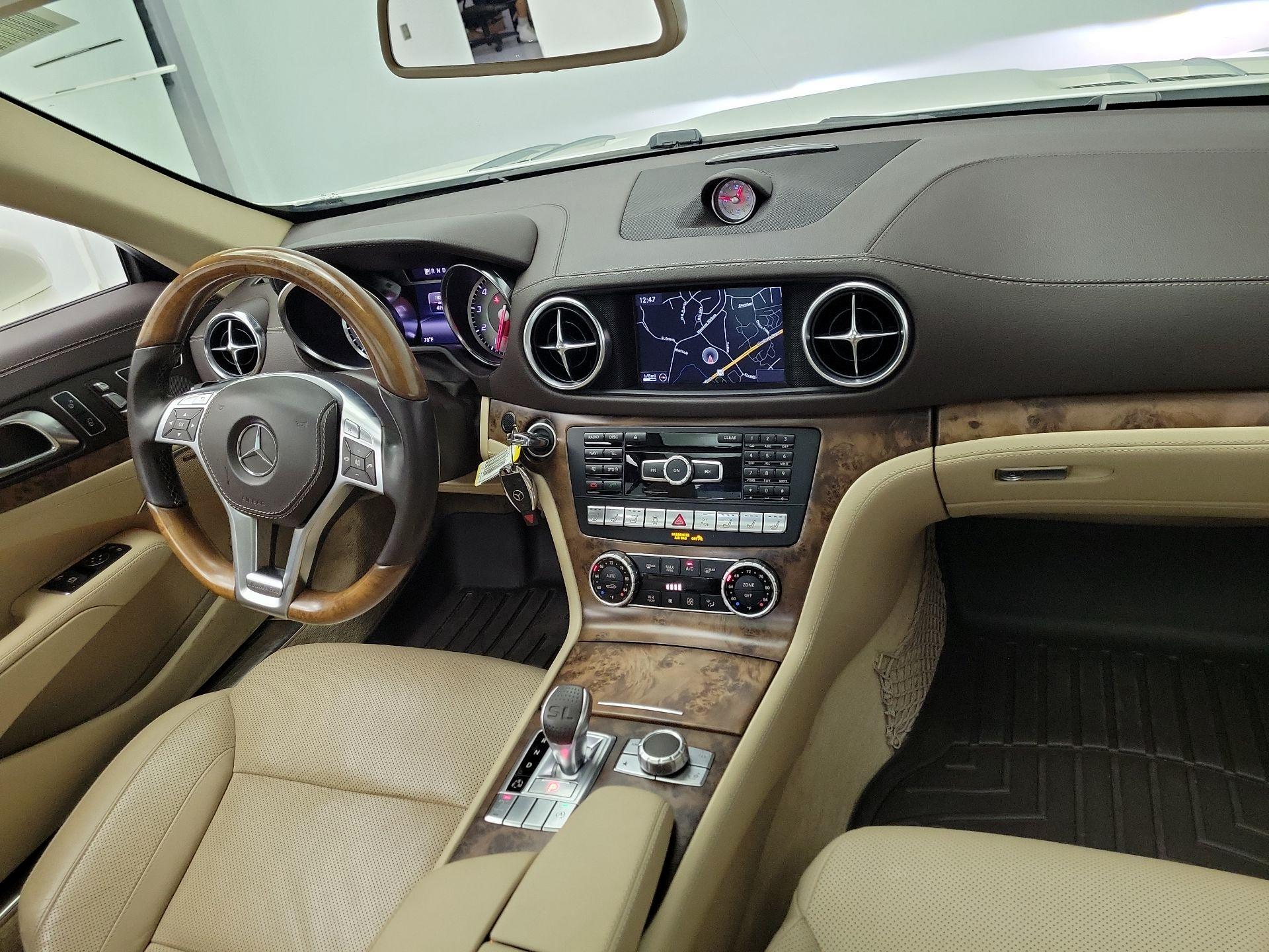 Thumbnail: 2016 Mercedes-Benz SL-Class - 9