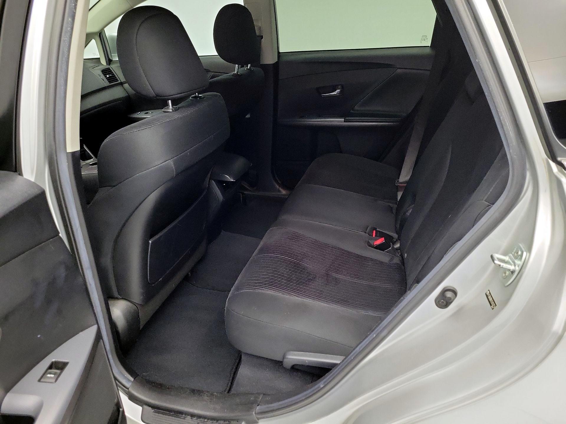 Thumbnail: 2014 Toyota Venza - 18